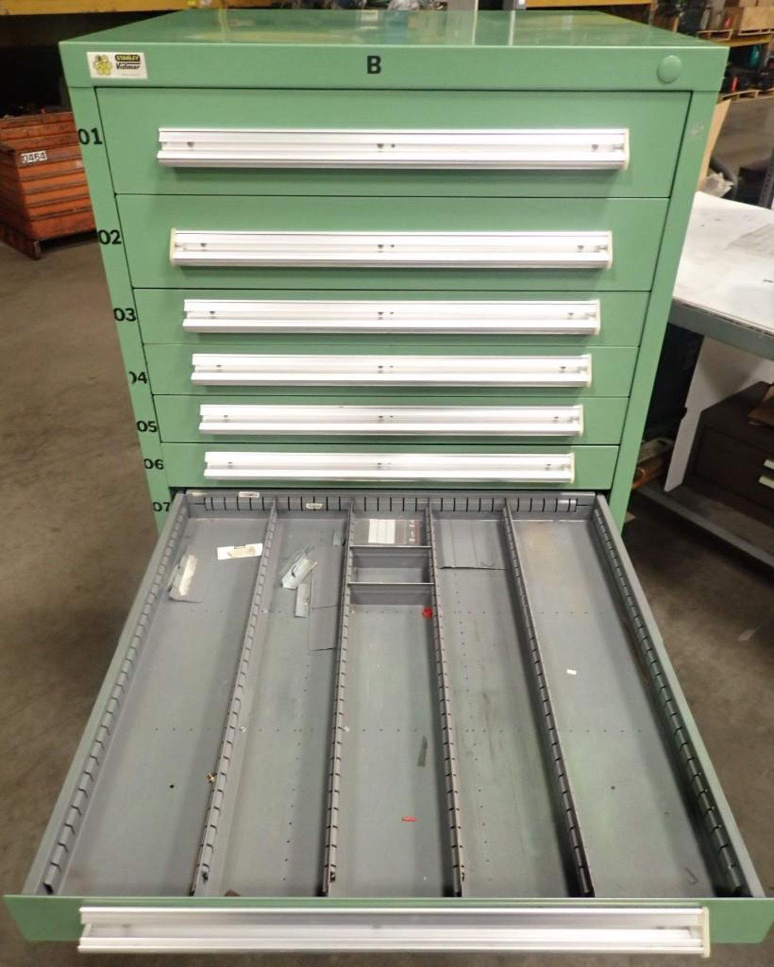 11 Drawer Stanly Vidmar Tool Cabinet - Image 12 of 16