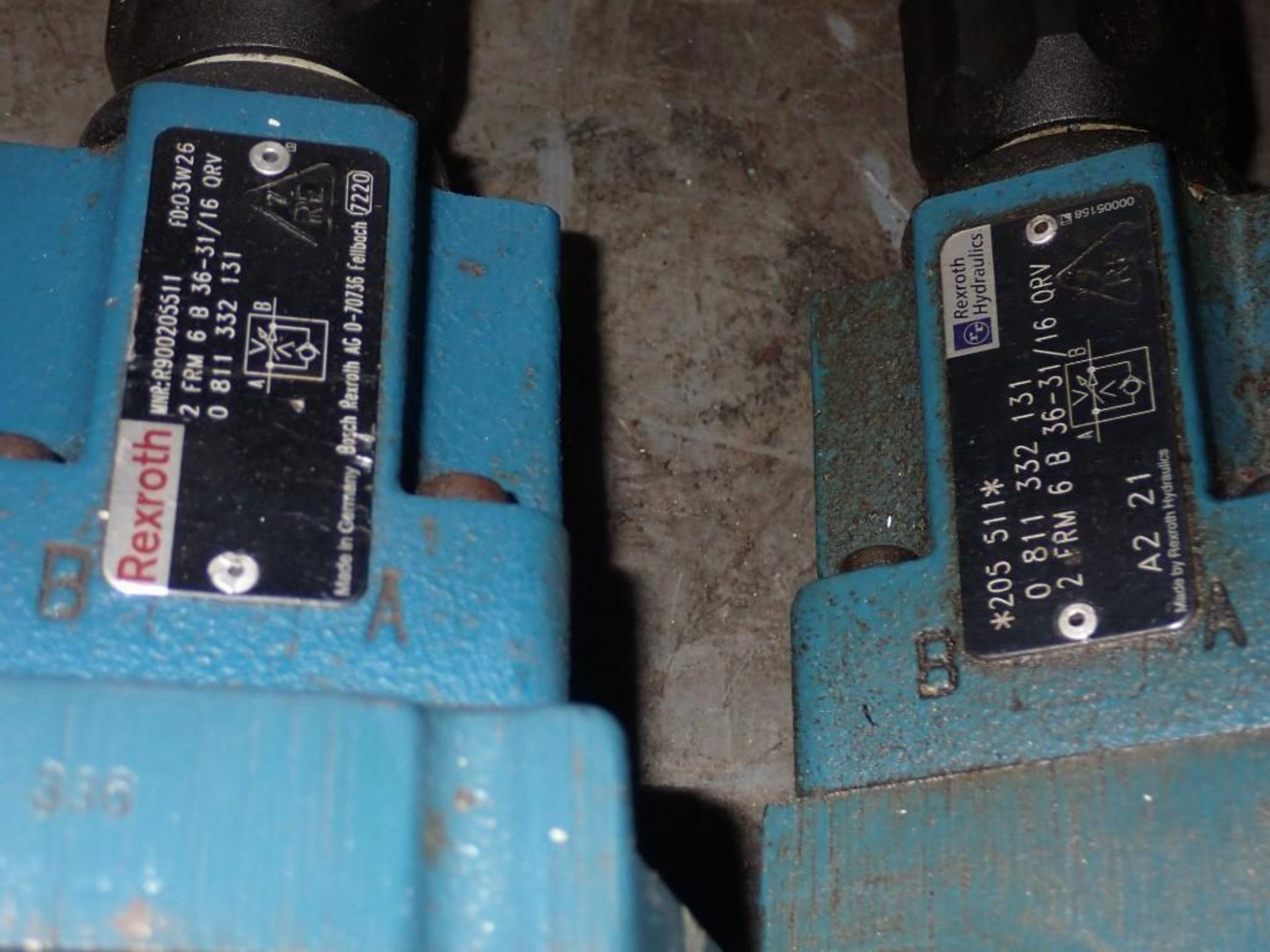 Lot of (4) Rexroth #0 811 332 131 Valves - Image 4 of 6