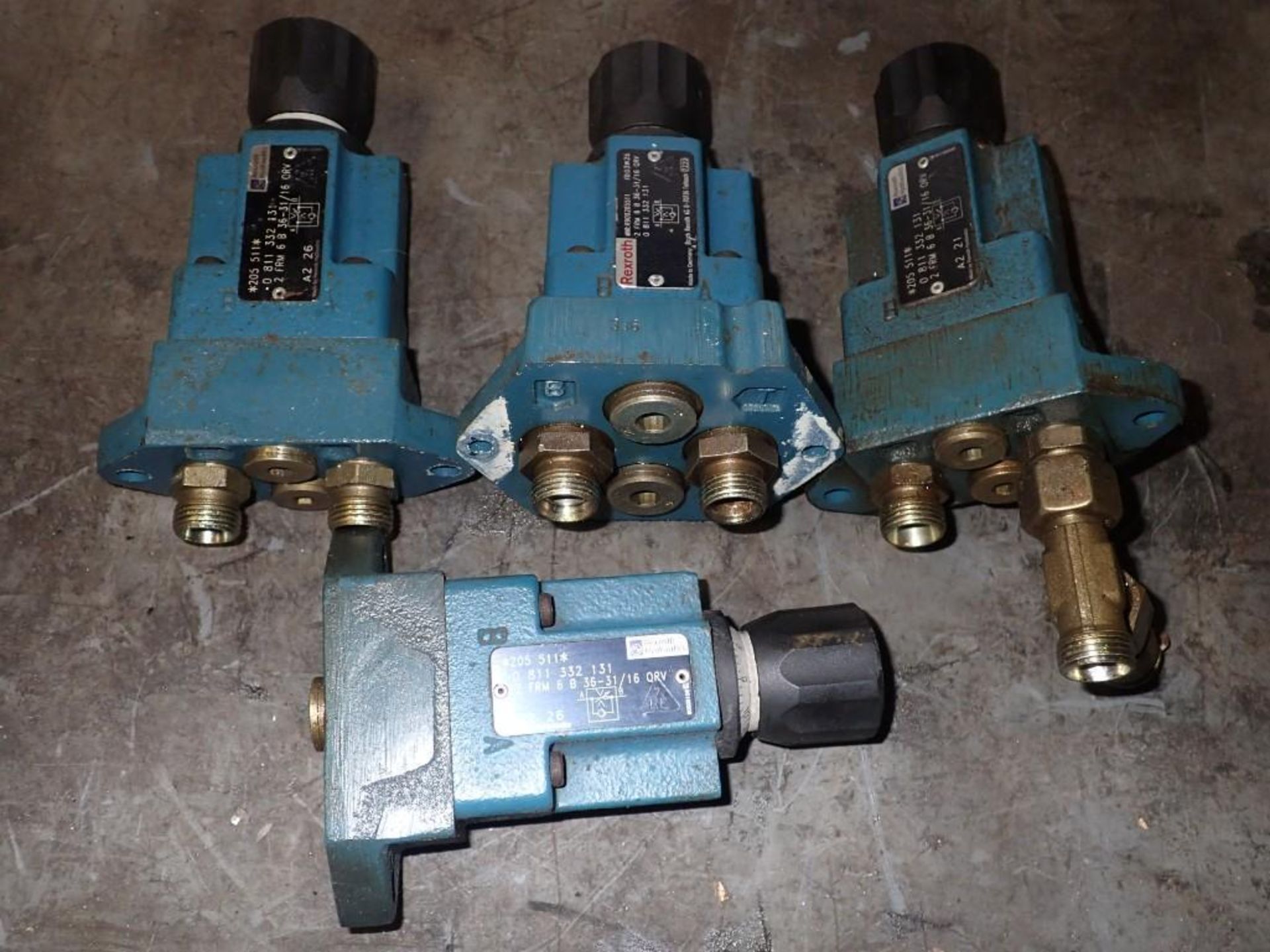 Lot of (4) Rexroth #0 811 332 131 Valves - Image 2 of 6