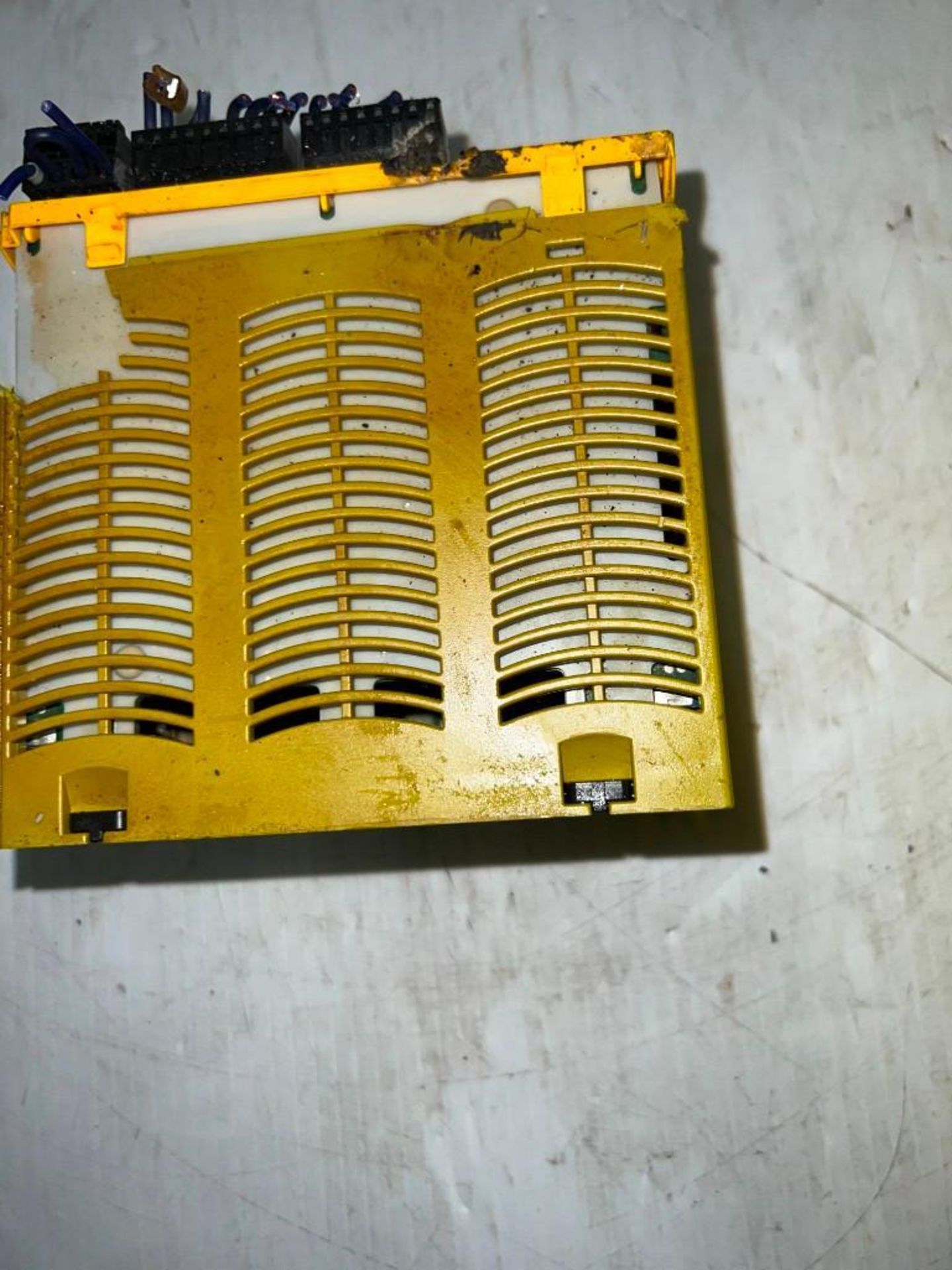 Lot of Pilz Modules (Some have a broken casing) - Image 7 of 9