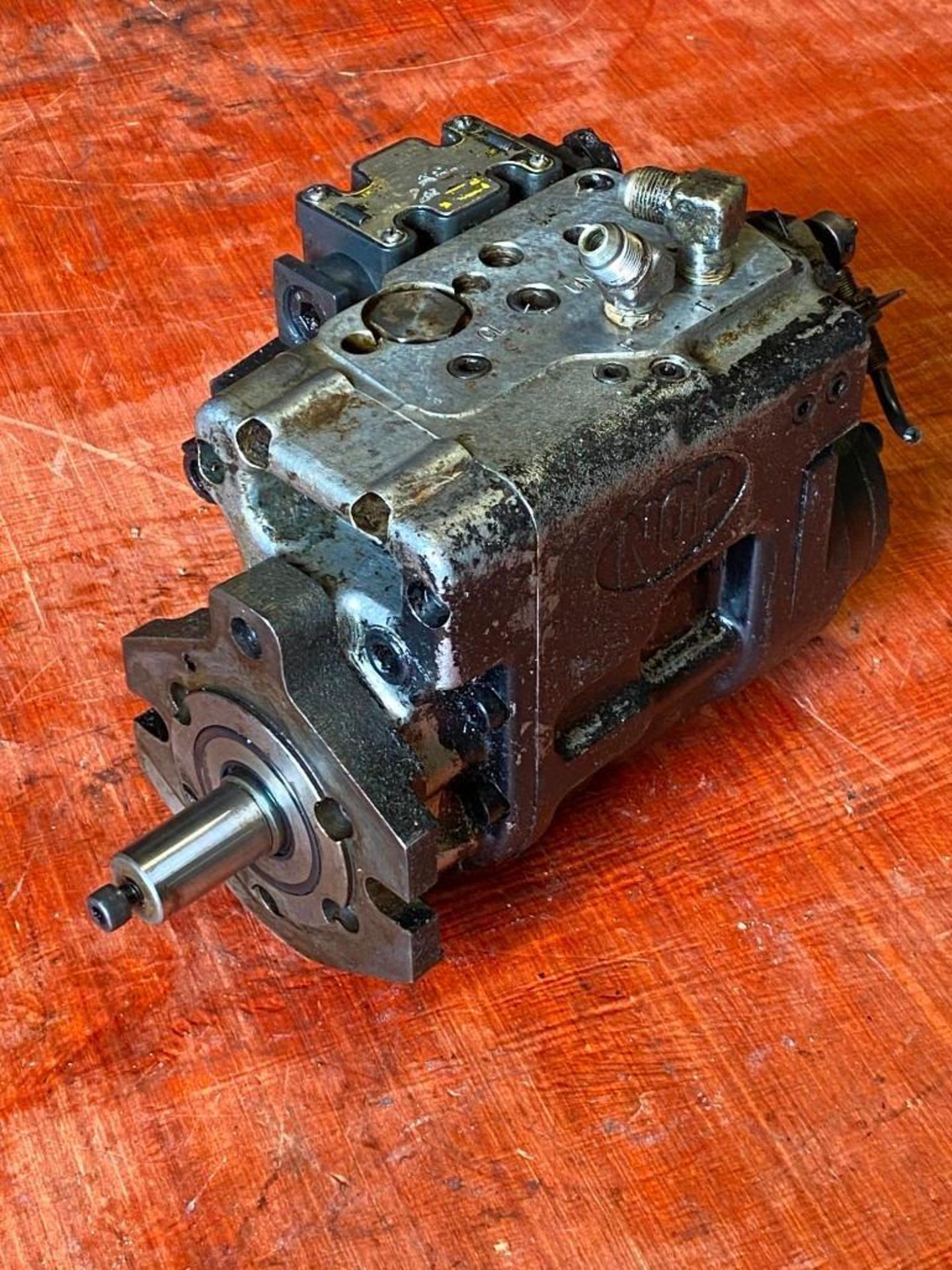 Nippon Gerotor #IS-100-2PM-1AH0-HB-53 Index Motor Assy w/ Valve - Image 2 of 6