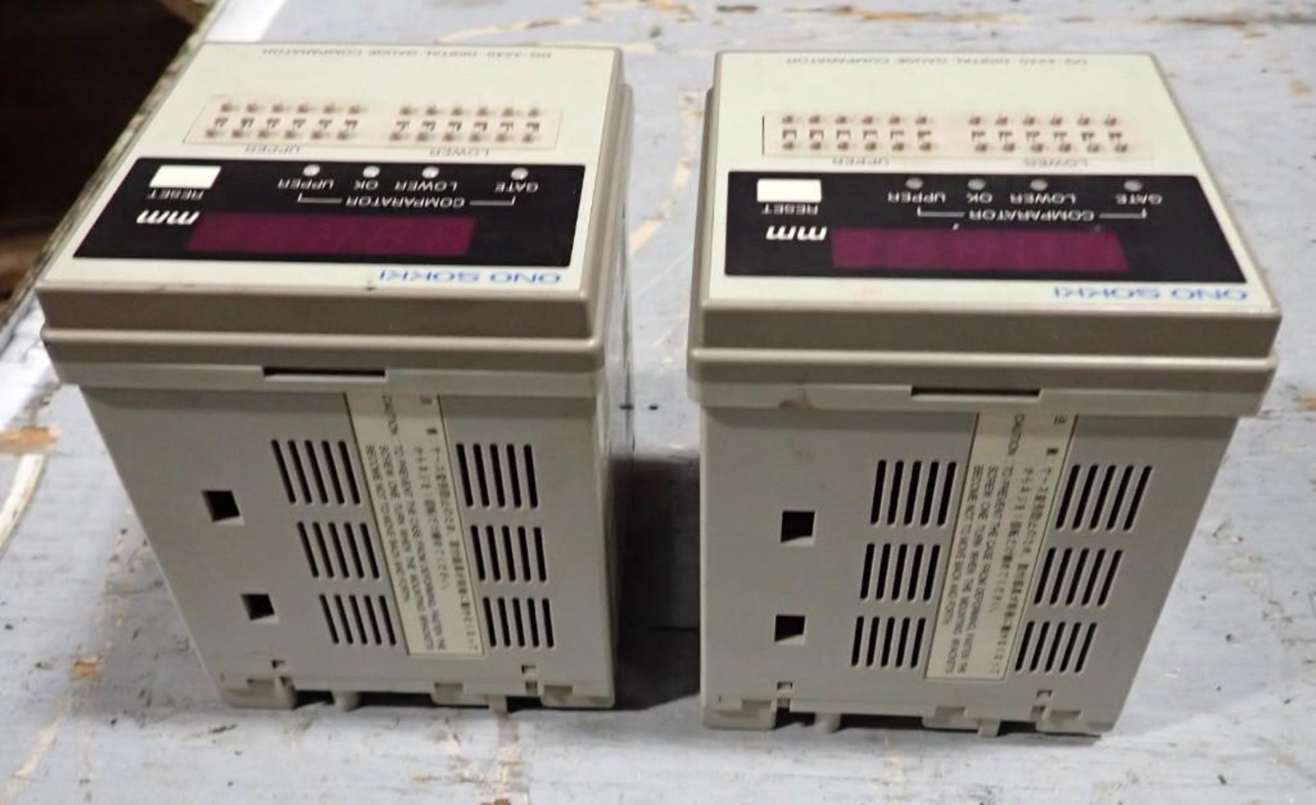 Lot of (2) Ono Sokki Comparator Digital Gauges, #DG-4240 - Image 2 of 4