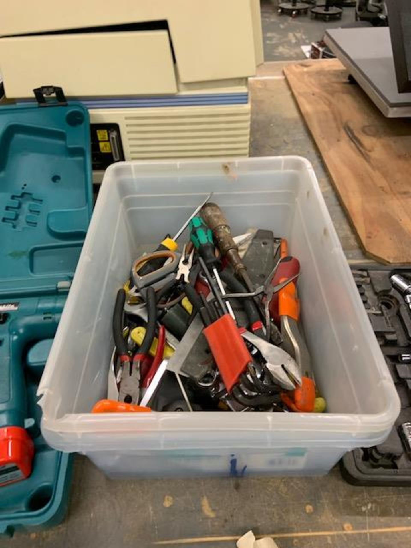 Lot - Assorted Hand & Power Tools