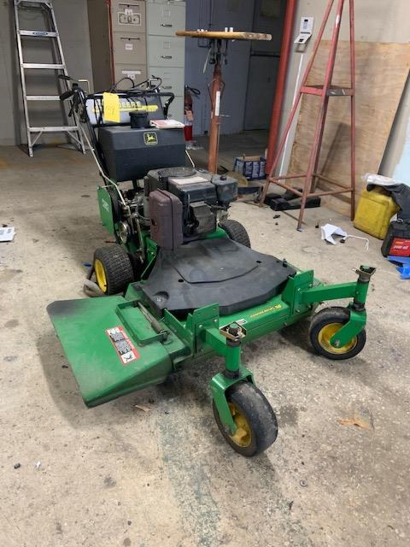 John Deere GS30 Lawn Mower