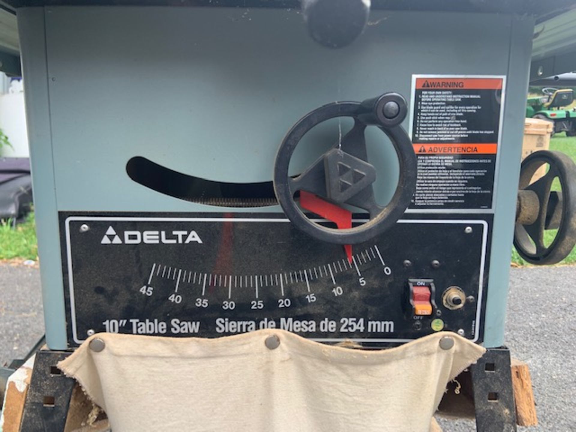 Delta 10" Table Saw - Image 2 of 3