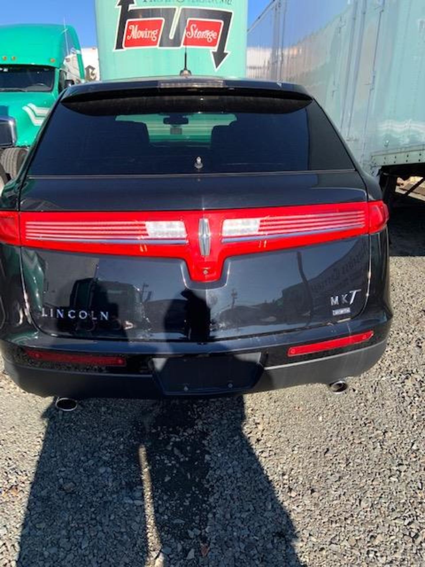 2017 Lincoln MKT; VIN: 2LMHJ5NK7HBL01379; Mileage 91,984 Miles - Image 4 of 8