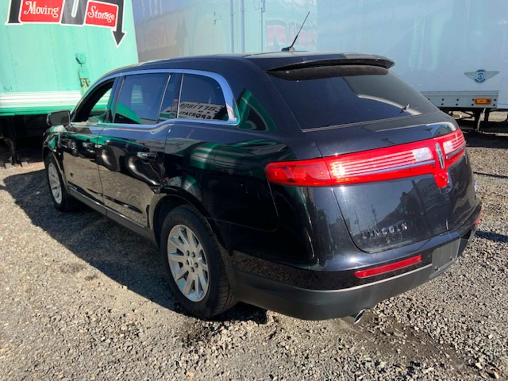 2017 Lincoln MKT; VIN: 2LMHJ5NK7HBL01379; Mileage 91,984 Miles - Image 3 of 8