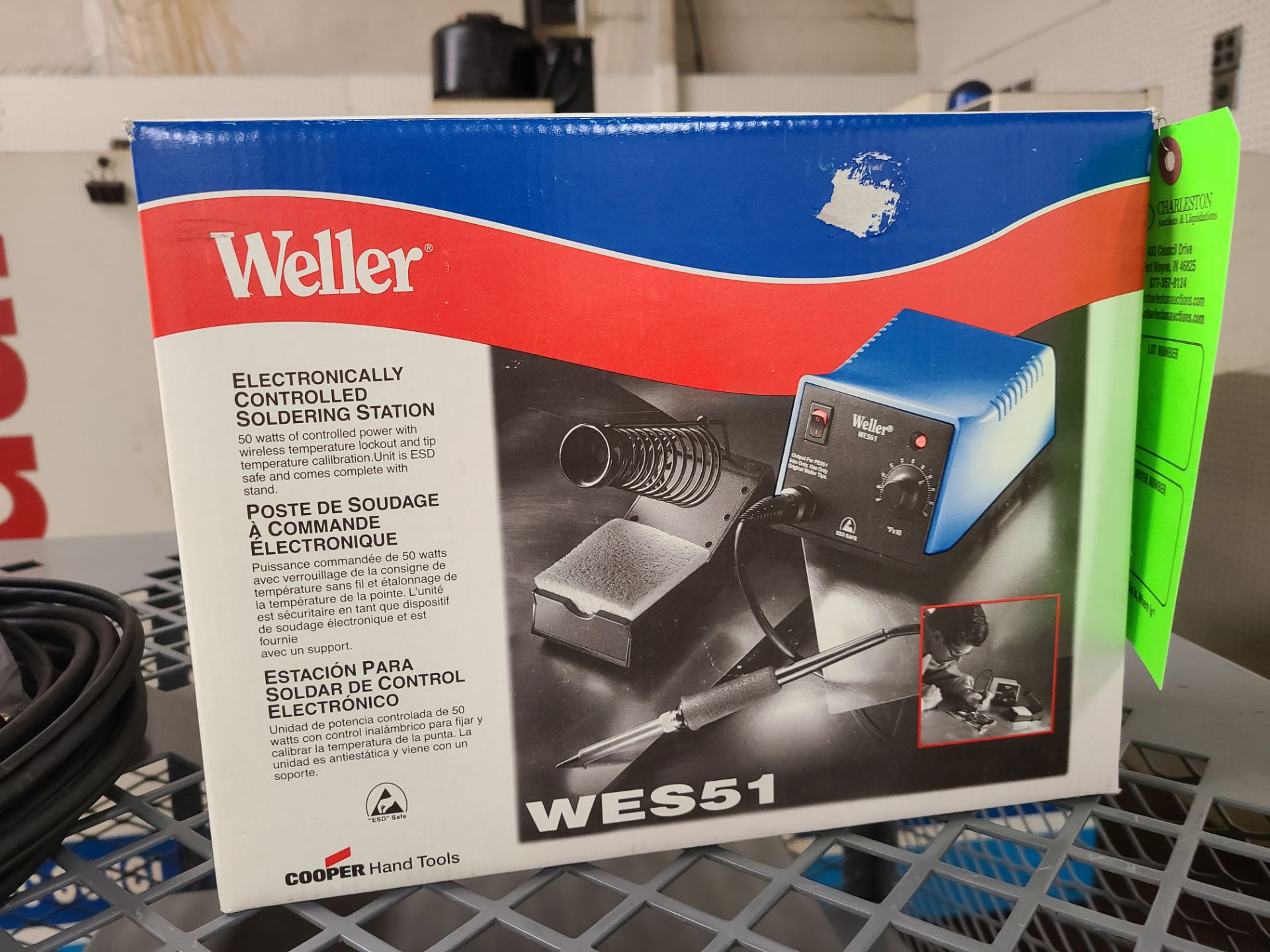 WELLER ELECTRONICALLY CONTROLLED SOLDERING STATION MODEL # WES51 (IN BOX)