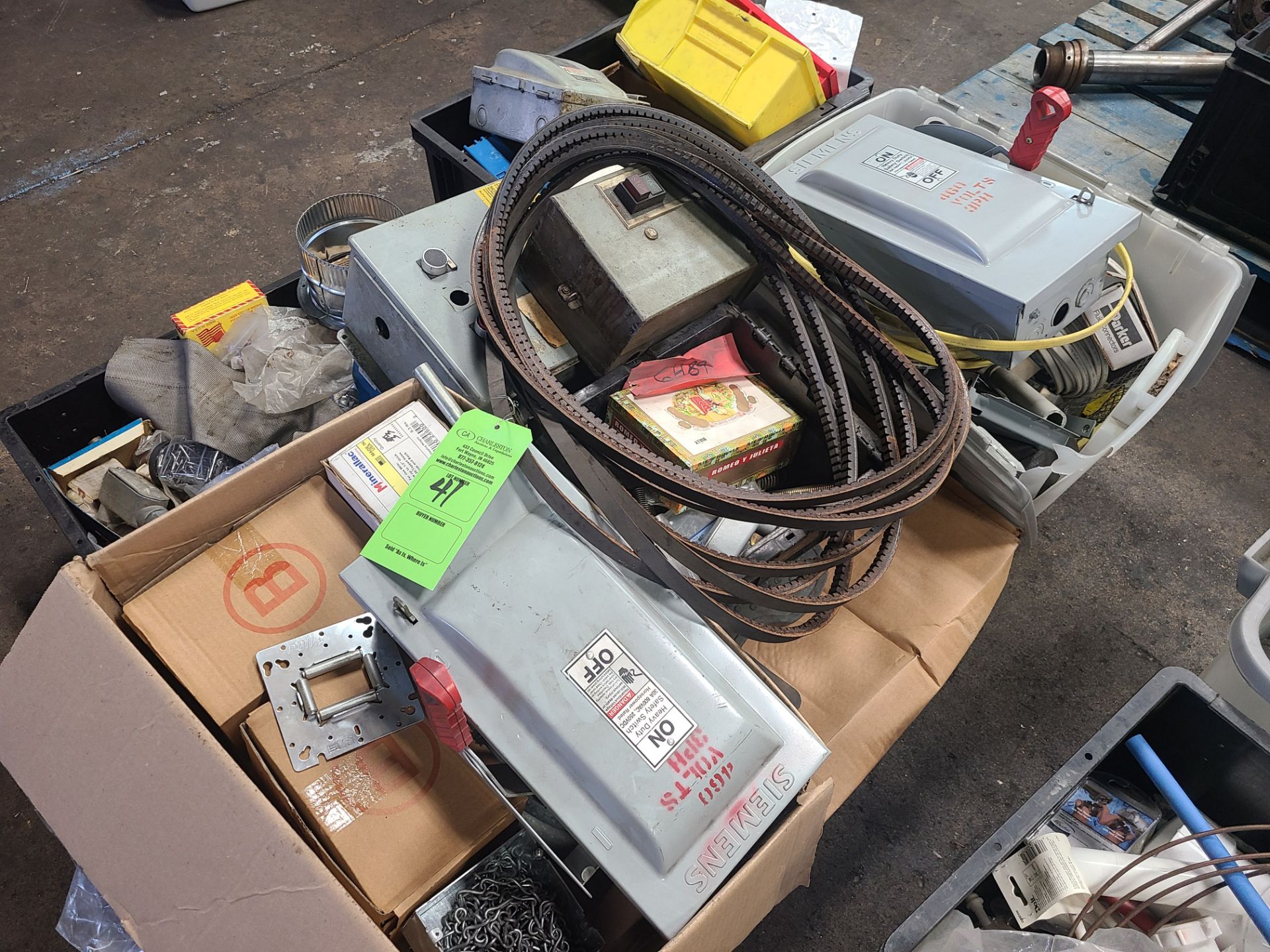 PALLET OF VARIOUS SIEMENS SAFETY SWITCHES AND ELECTRONIC HARDWARE - Image 2 of 2