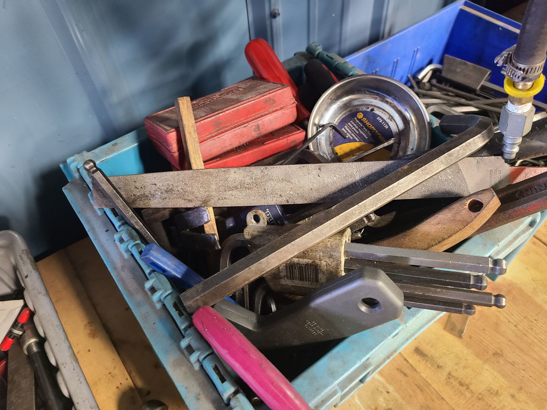 LOT OF MISC HAND TOOLS (HAMMERS; ALLEN WRENCHES; RATCHETS; CRIMPERS) - Image 2 of 3