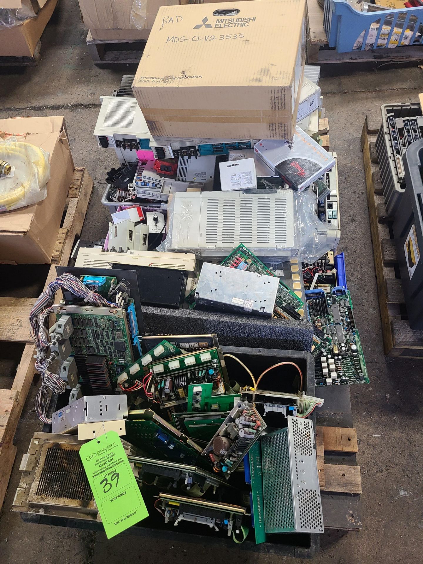 PALLET OF VARIOUS MITSUBISHI SERVO DRIVERS AND PARTS