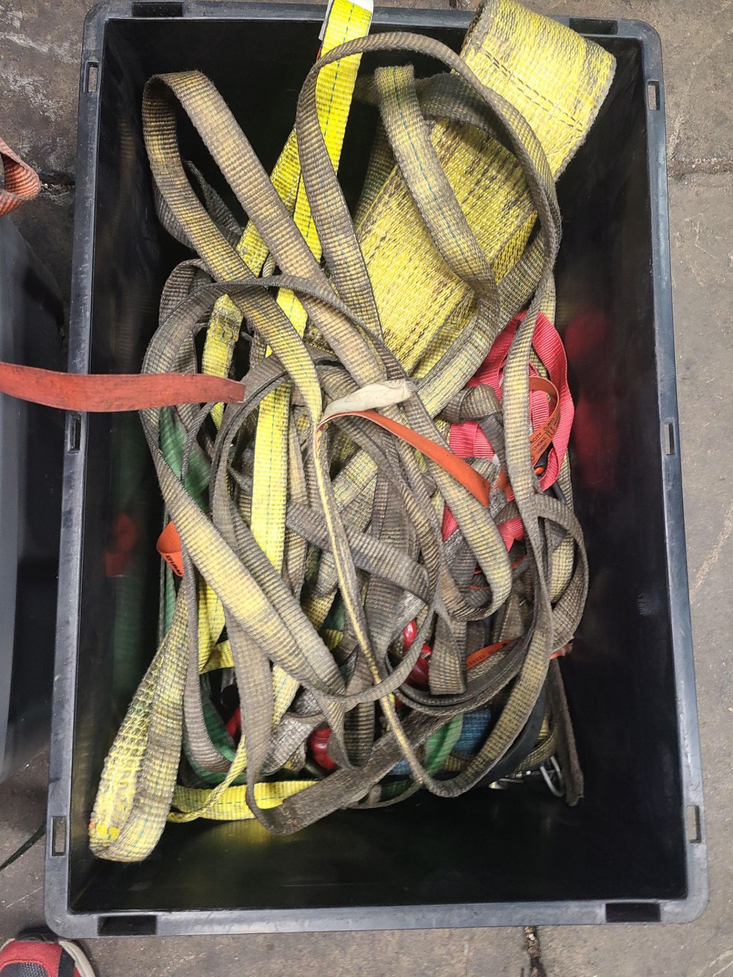 (3) TUBS OF RIGGING STRAPS AND TRUCK SCRAPS - Image 2 of 4