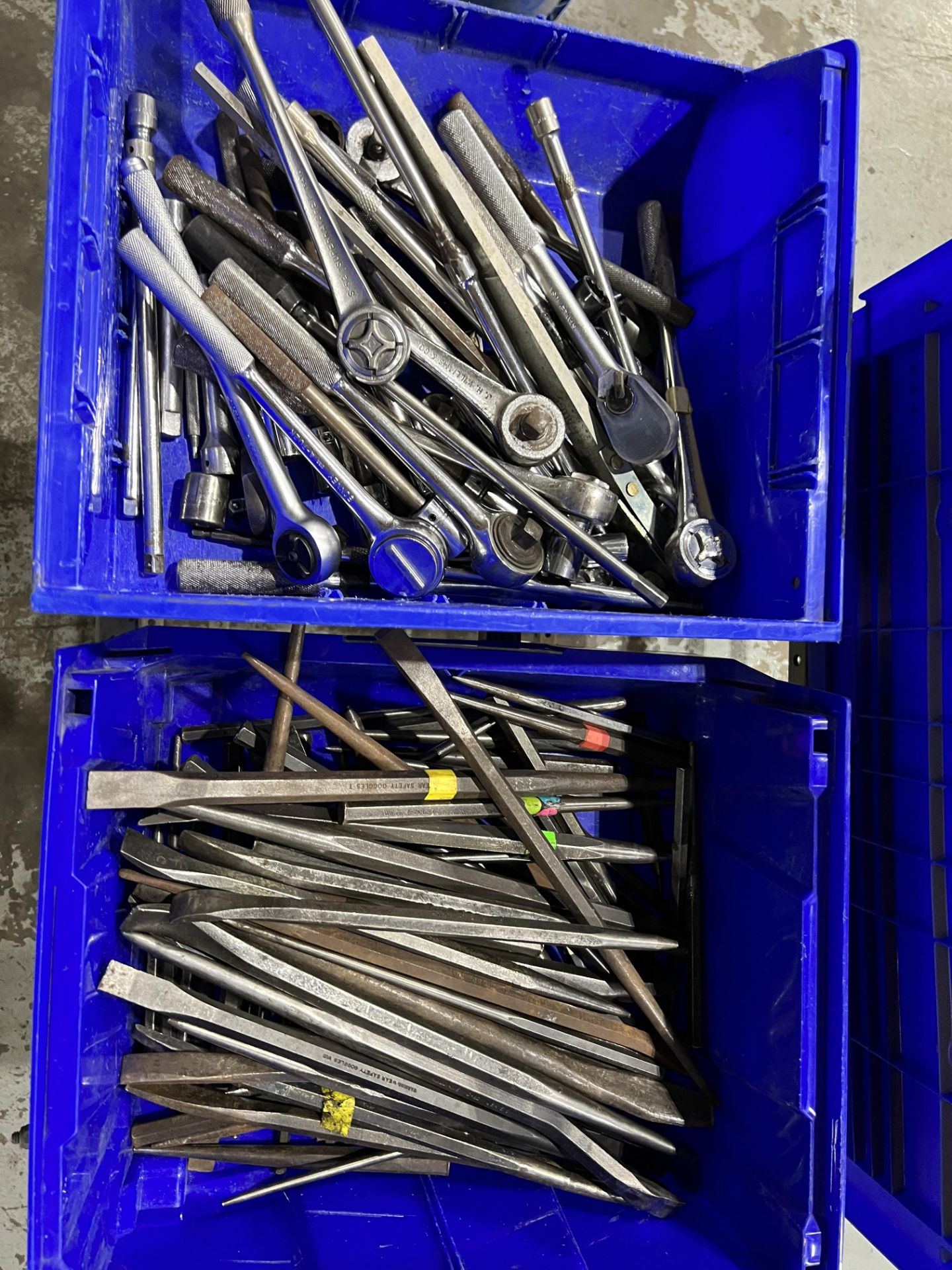 CART AND CONTENTS: VARIOUS RATCHETS; CHISELS; WRENCHES - Image 2 of 2