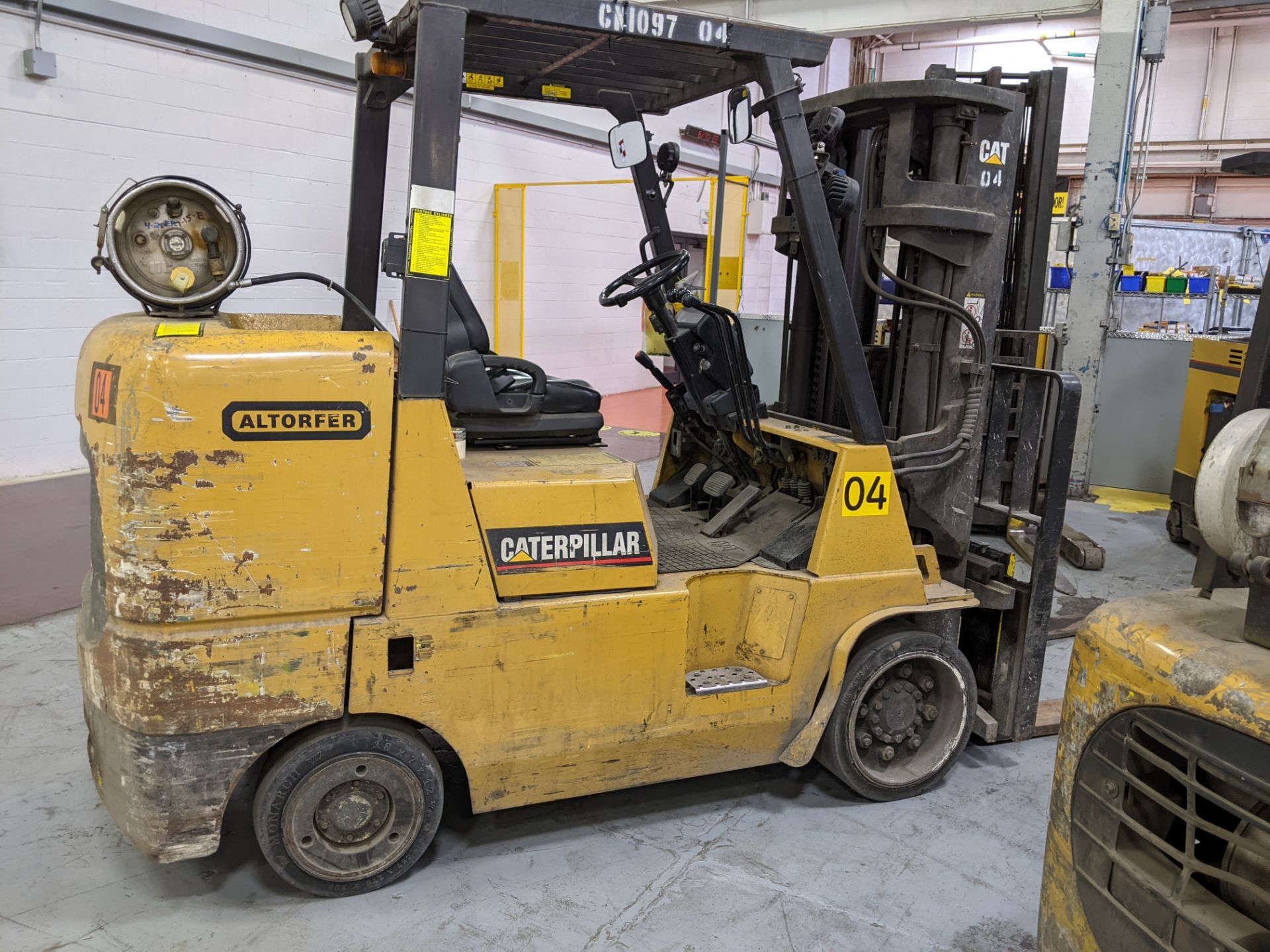 CATERPILLAR FORK TRUCK 10000 LB CAPACITY; MODEL # GC45K-SWB; MAX HEIGHT 130"; SERIAL # AT8701273