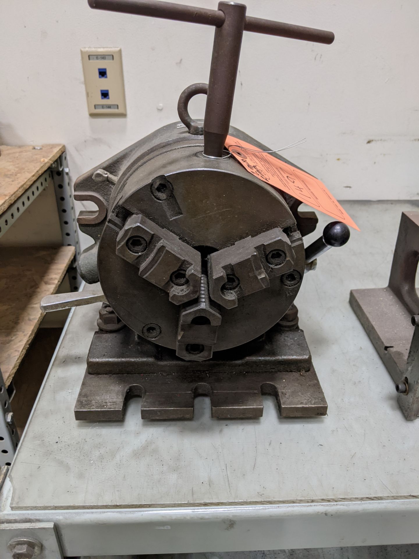 (2) 3-JAW CHUCK / DIVIDING HEAD WITH CONTENTS OF (2) TABLES - Image 2 of 3