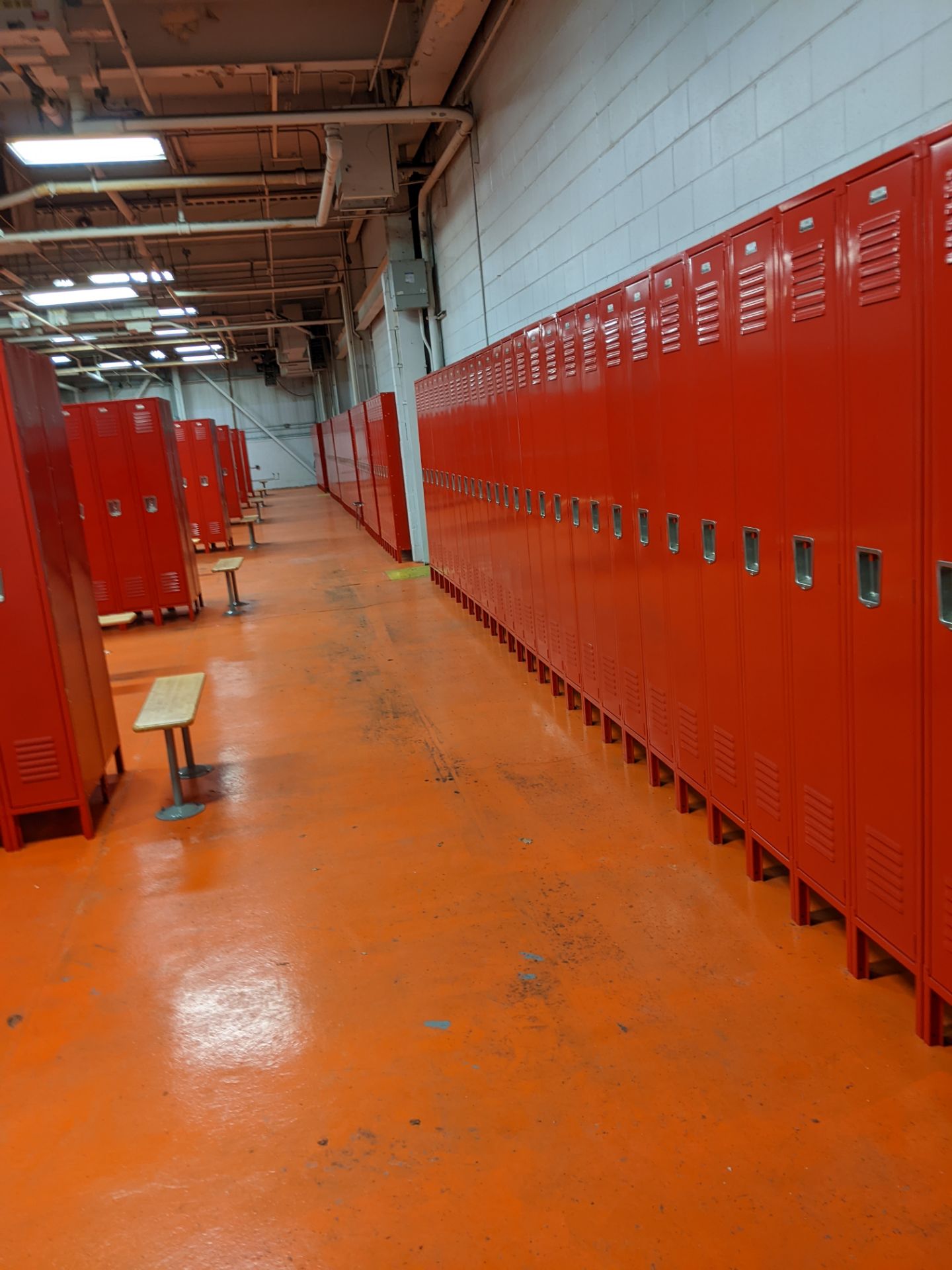 ALL LOCKERS IN ROOM - Image 2 of 2