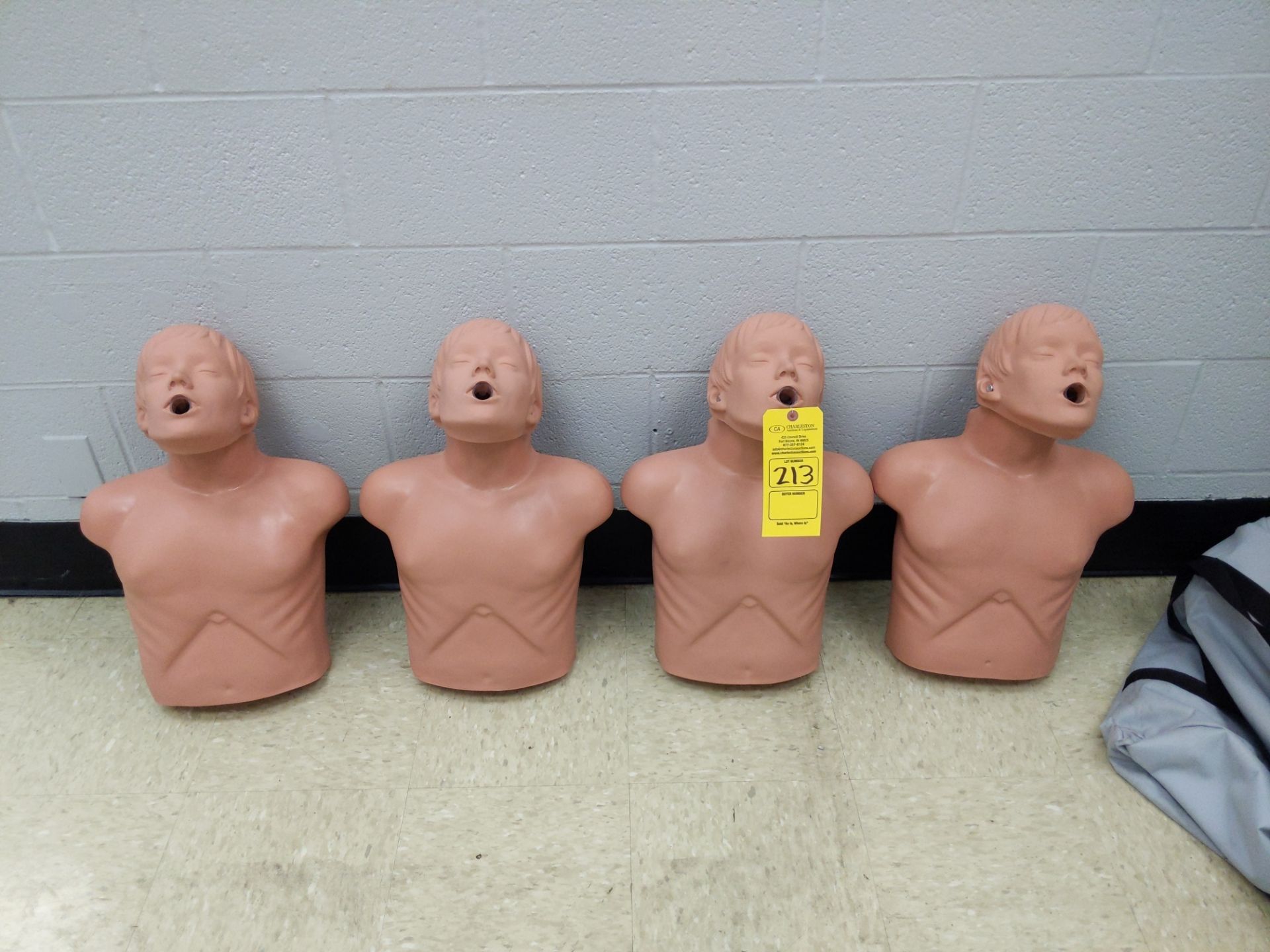 (4) CPR MANNEQUINS W/ BAG