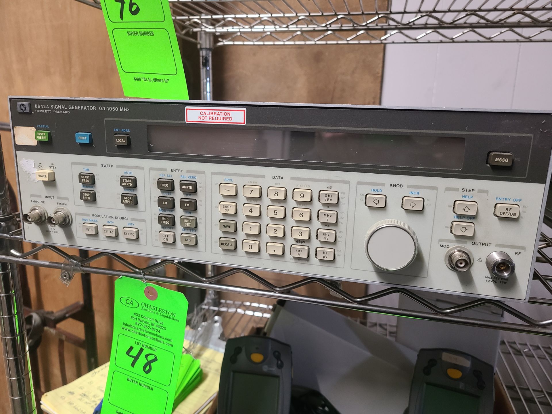 HP 8642A SIGNAL GENERATOR