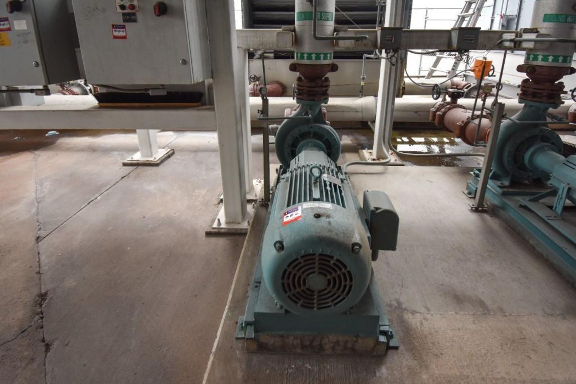 Baltimore Cooling Tower with Pump and Control Panel - Image 7 of 8