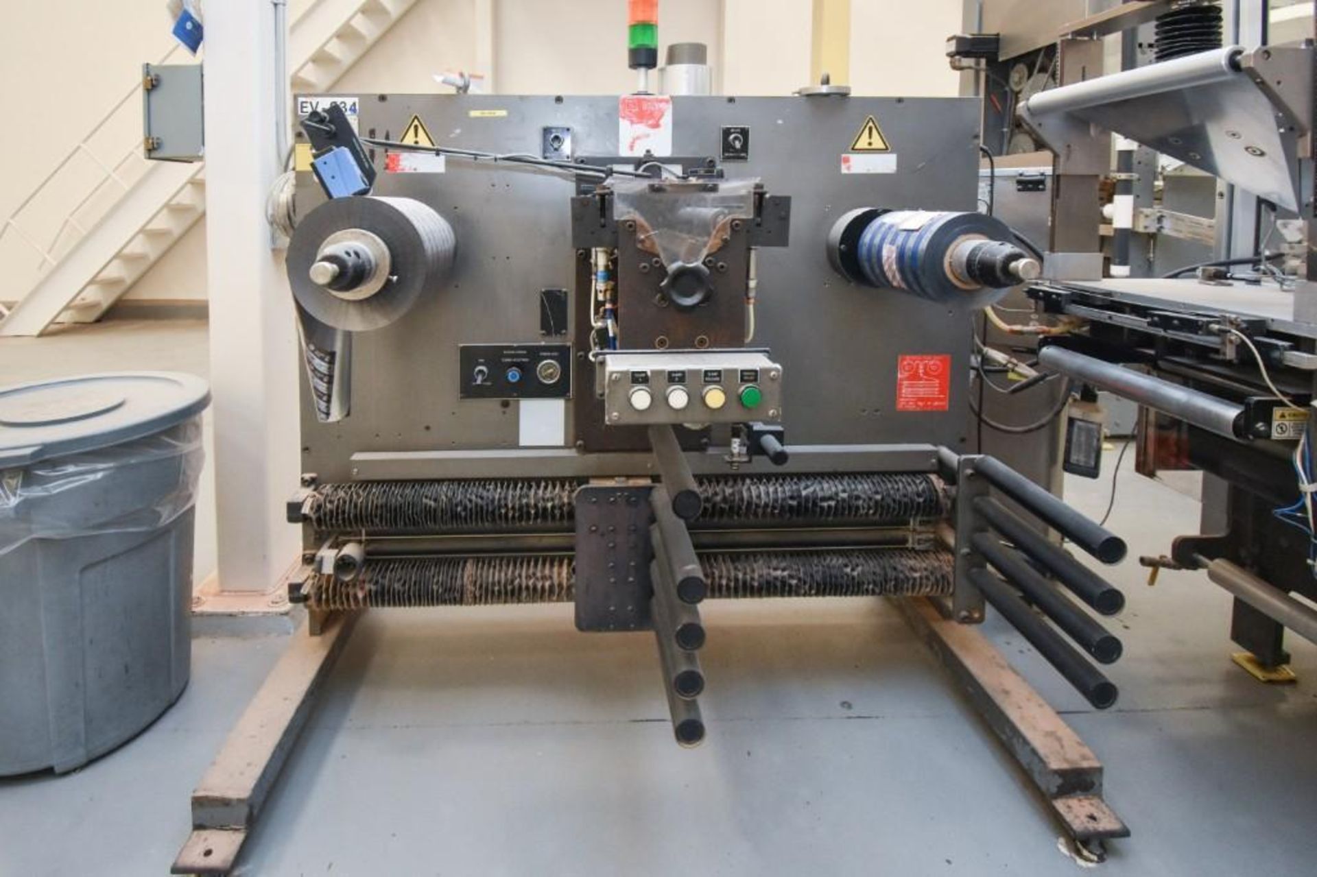 R. A. Jones PK-4000 Pouch / Sachet Filling Machine with CTC Splicer and Knife Cutoff Station - Image 8 of 12