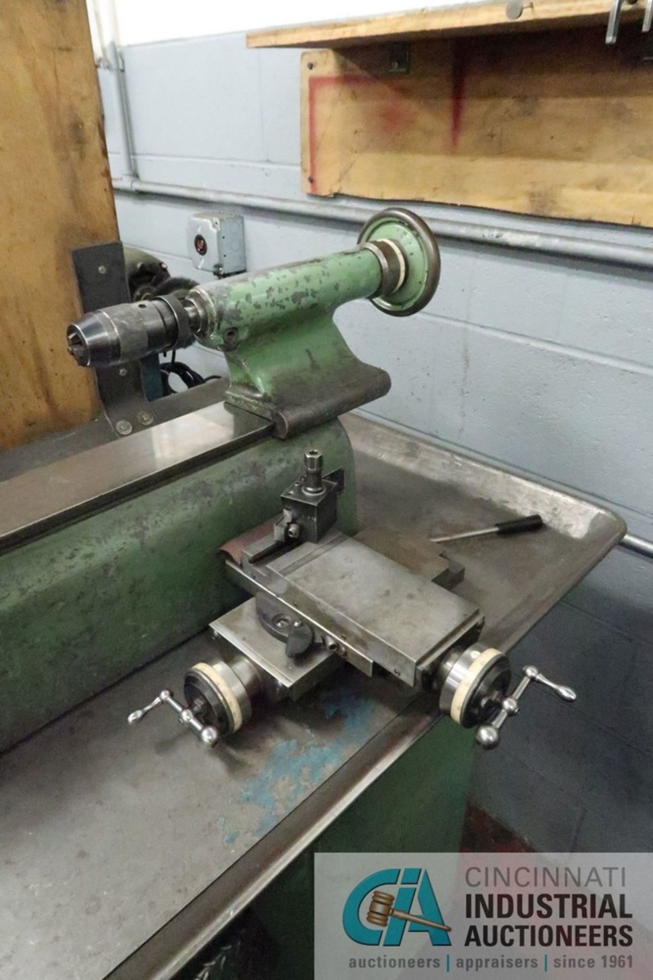 9" X 20" HARDINGE DV-59 DOVETAIL BED PRECISION LATHE; S/N N/A, COLLET CHUCK, 1-1/4" THROUGH HOLE, - Image 3 of 9