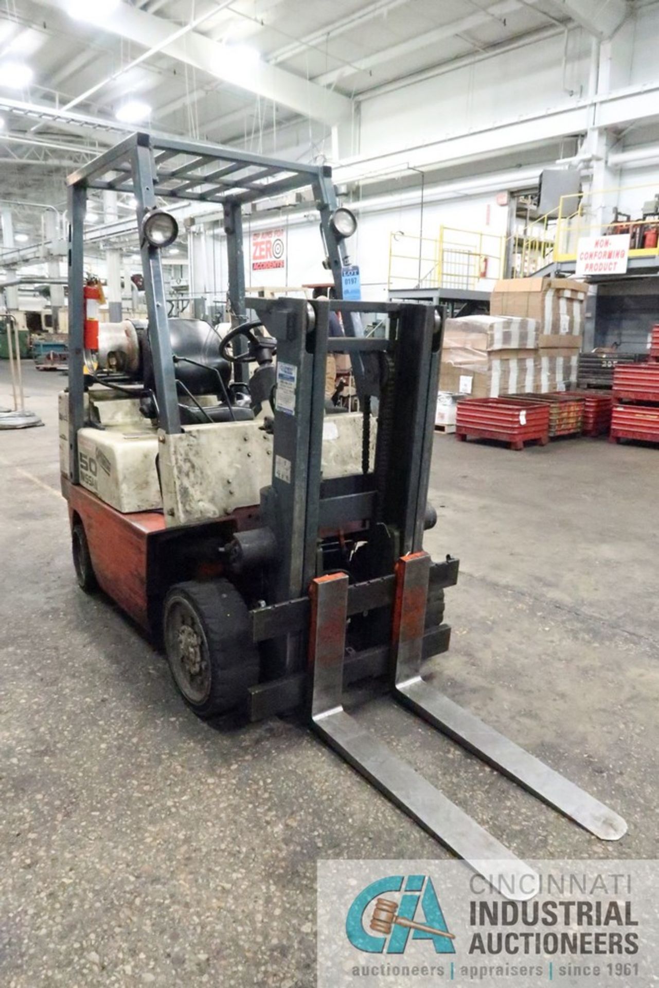 5,000 LB. NISSAN MODEL CFJ02A25PV SOLID TIRE LP GAS LIFT TRUCK; S/N 9P4471, 2-STAGE MAST, 58" MAST - Image 2 of 7
