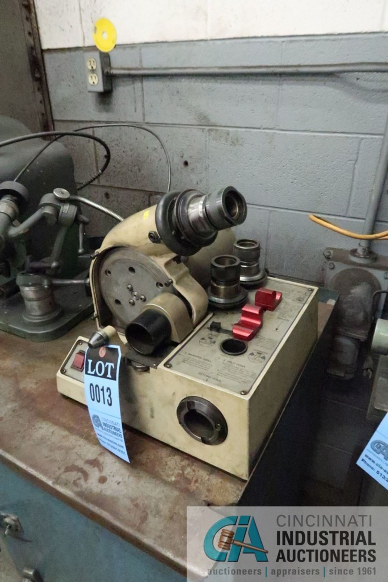 DAREX MODEL SP2500 DRILL SHARPENER