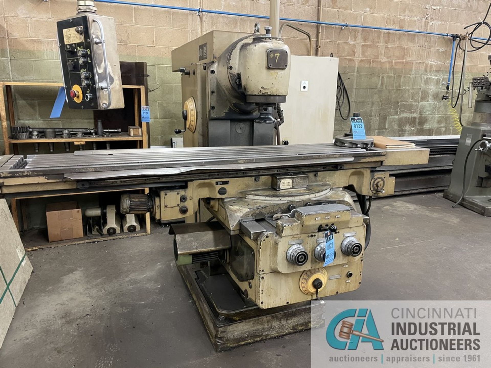 WMW HECKERT MODEL FU-400-V1-11 UNIVERSAL HORIZONTAL MILL W/ VERTICAL HEAD; S/N 3266013-200, 16" X - Image 3 of 14