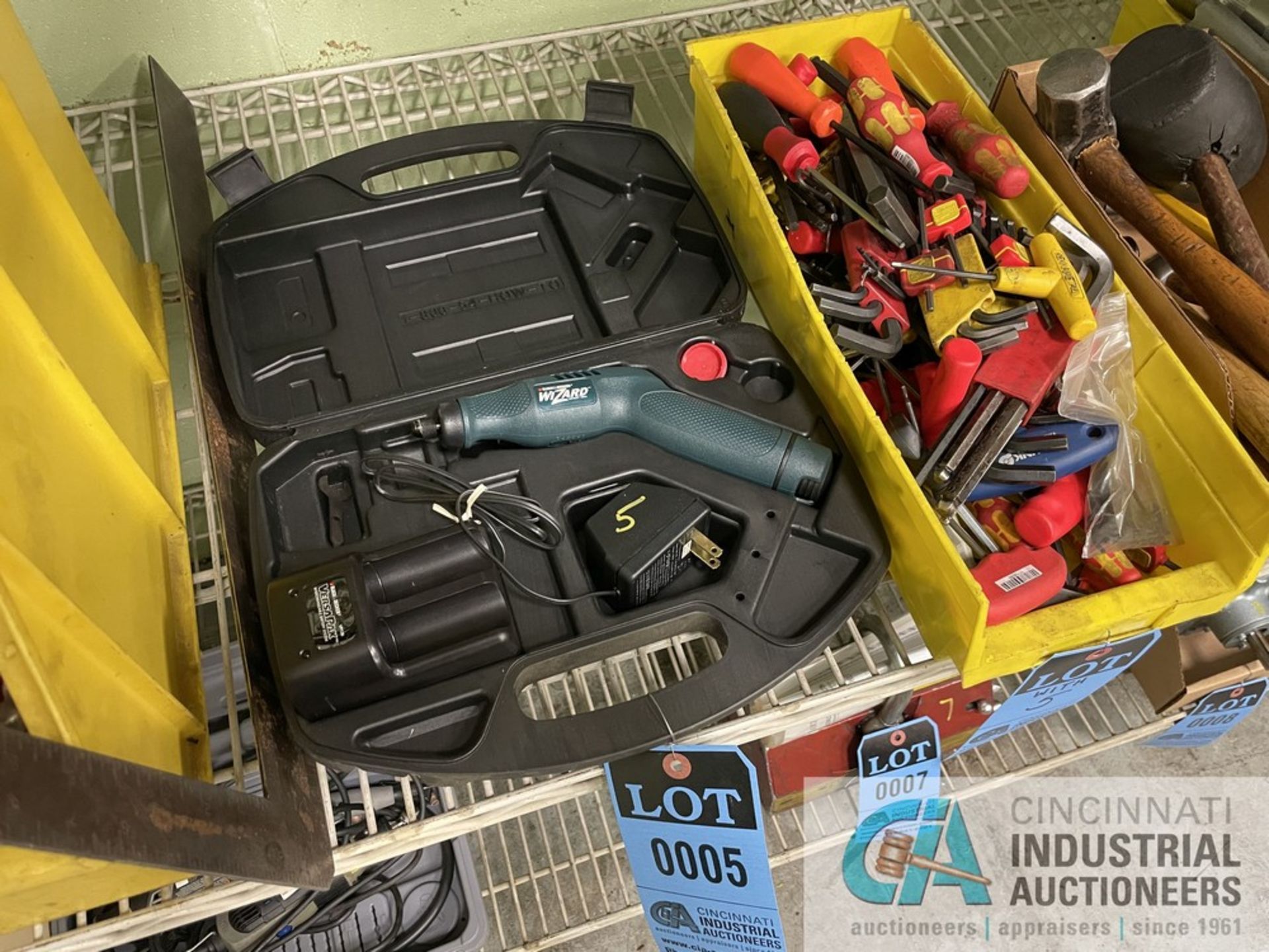 (LOT) ASSORTED TOOLS & 2ND SHELF; HOLE SAWS, MALLETS, GREASE GUNS & OTHERS - Image 3 of 4