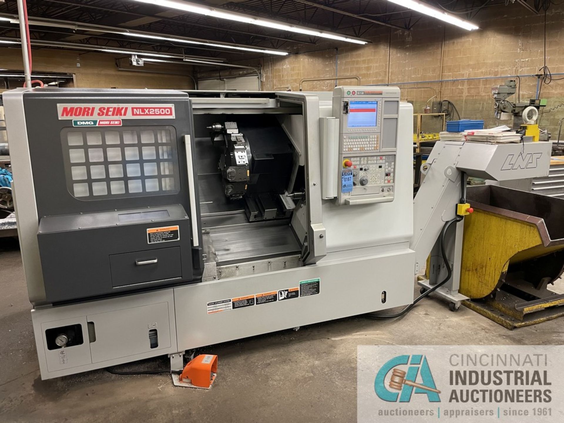 MORI SEIKI MODEL NLX2500/700 CNC TURNING CENTER; S/N NL252130318, M730BM CONTROL, 10" KITAGAWA 3-JAW - Image 3 of 18