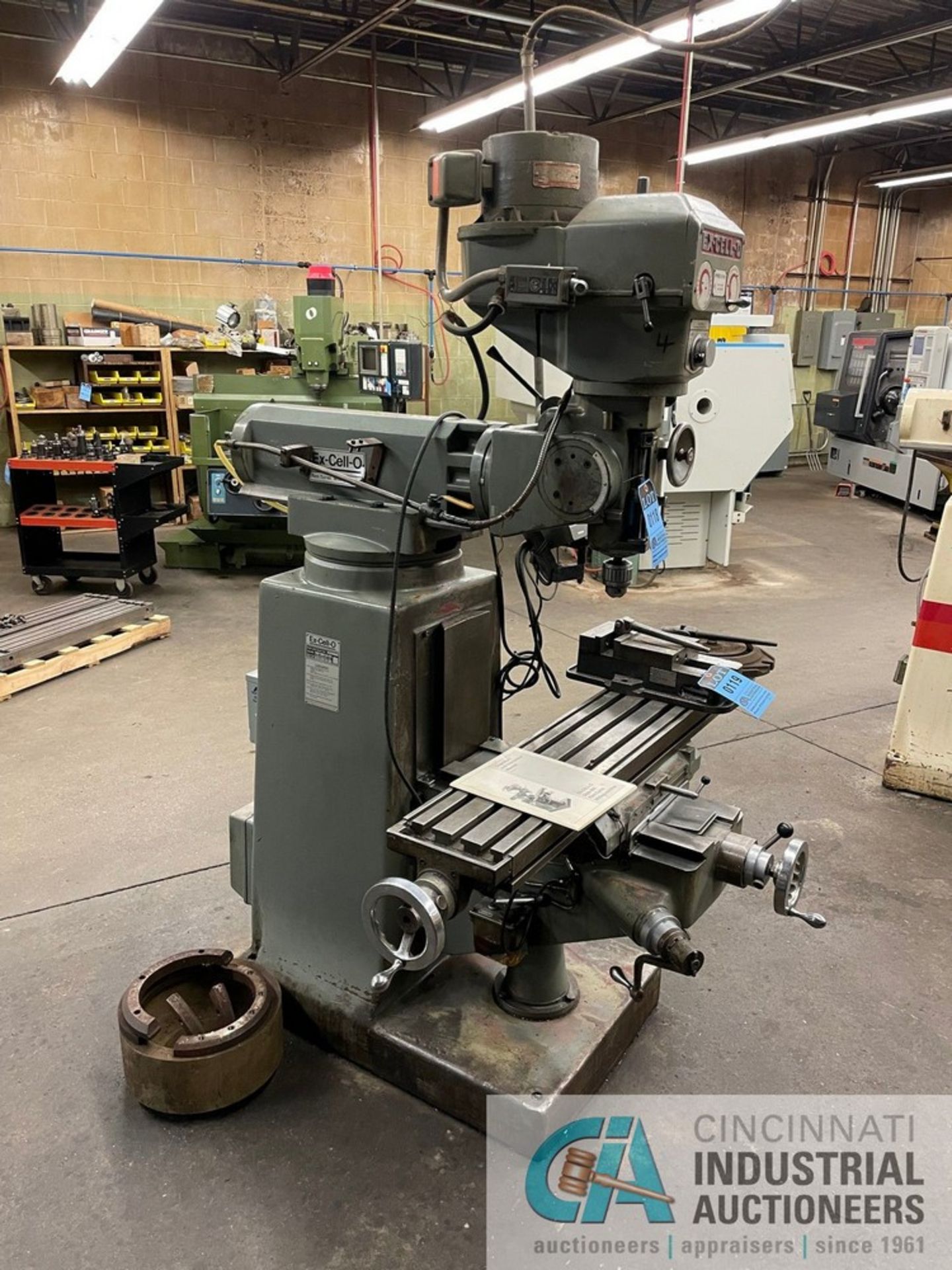 2-HP EX-CELLO STYLE 602 RAM TURRET VERTICAL MILL; S/N 6028803, 9" X 42" TABLE, 85 - 4,000 RPM, DRO - Image 2 of 9