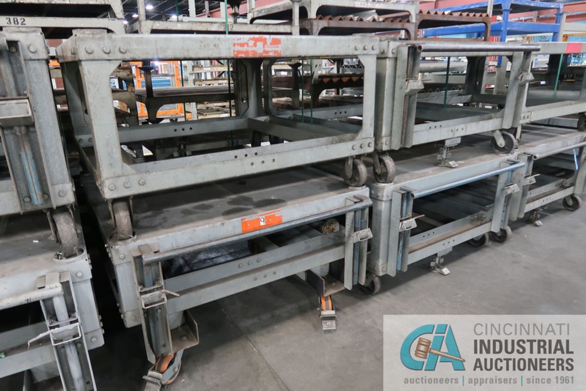 50" x 50" x 30" HIGH HEAVY DUTY BOLT TOGETHER STEEL MATERIAL CARTS - Image 4 of 6