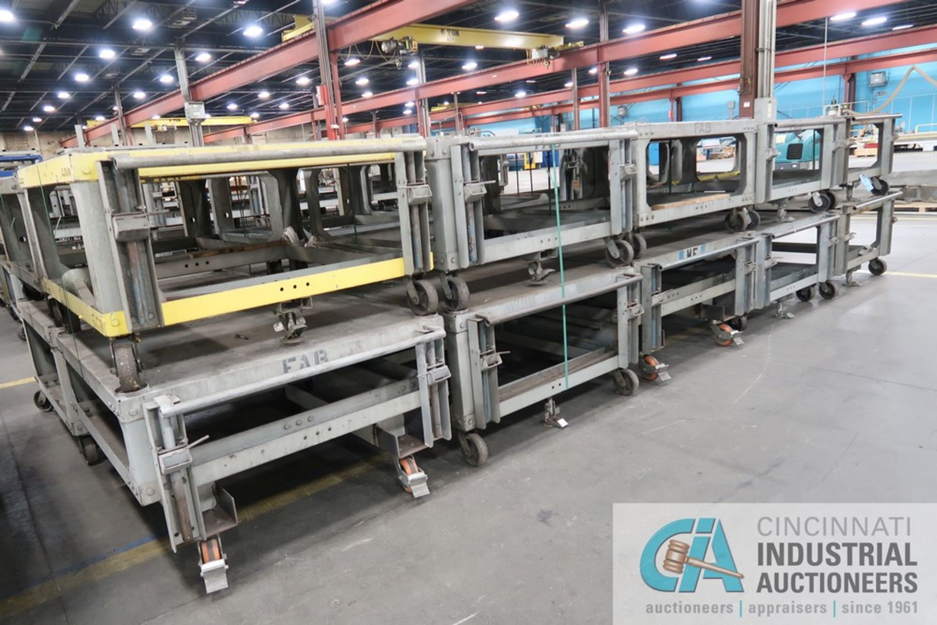 50" x 50" x 30" HIGH HEAVY DUTY BOLT TOGETHER STEEL MATERIAL CARTS - Image 3 of 4