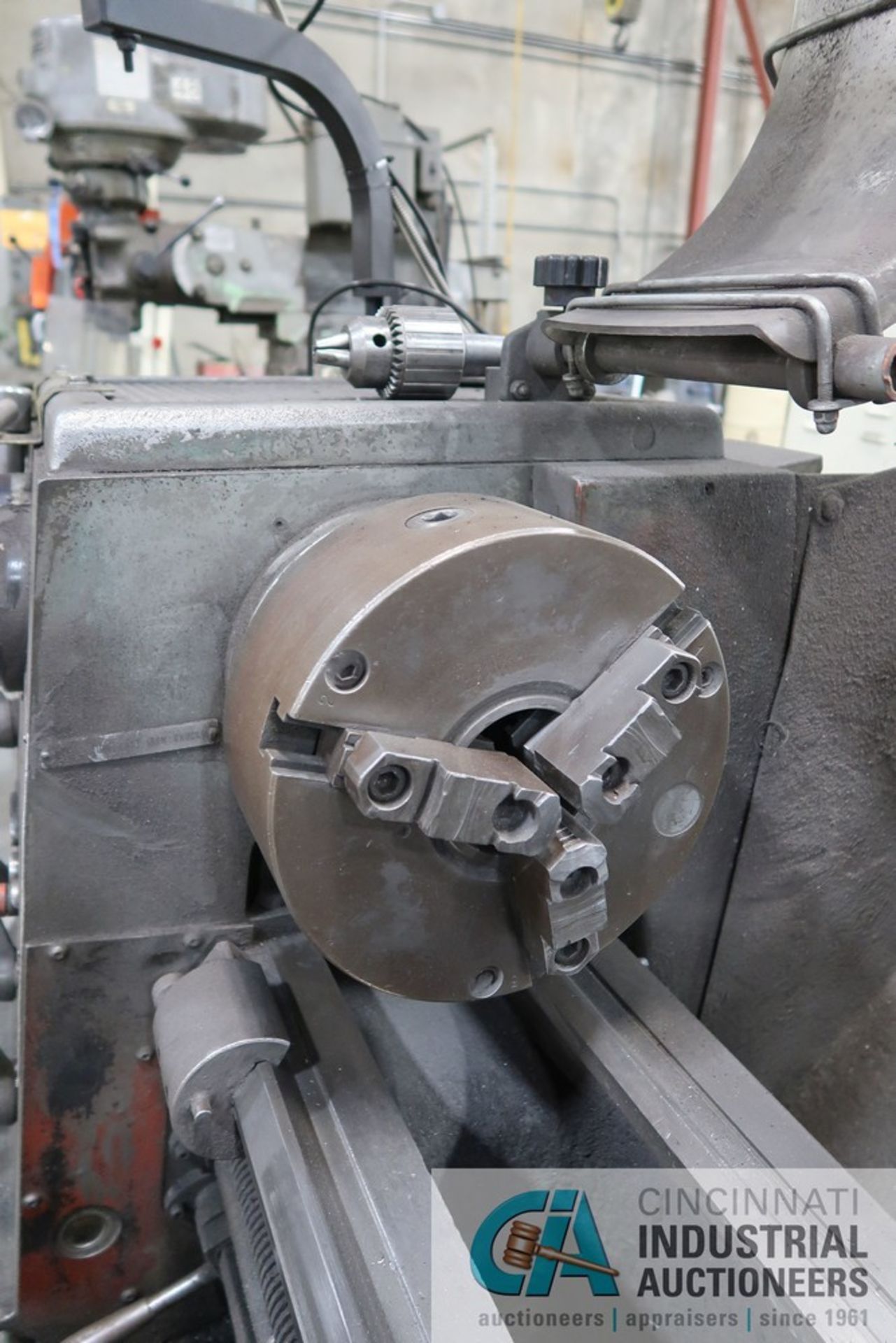 15" X 40" CLAUSING MODEL COLCHESTER 15 GEARED HEAD ENGINE LATHE; S/N 6/0015/06887, W/ ACCU-RITE - Image 6 of 12