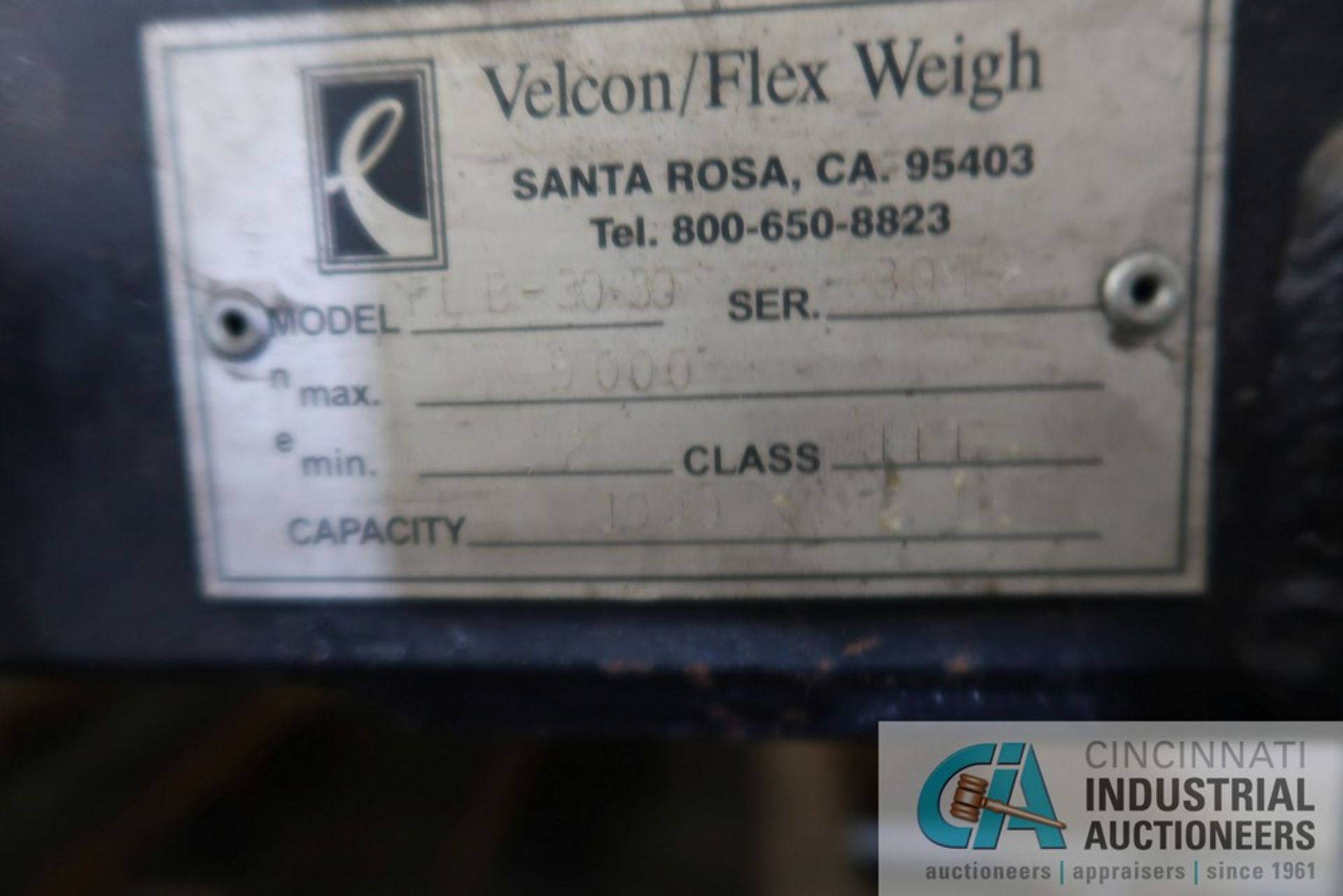1,000 LB. VELCON / FLEX-WEIGH MODEL 3030 STAND MOUNTED PLATFORM SCALE; S/N 3042, 30" X 30" PLATFORM - Image 2 of 3