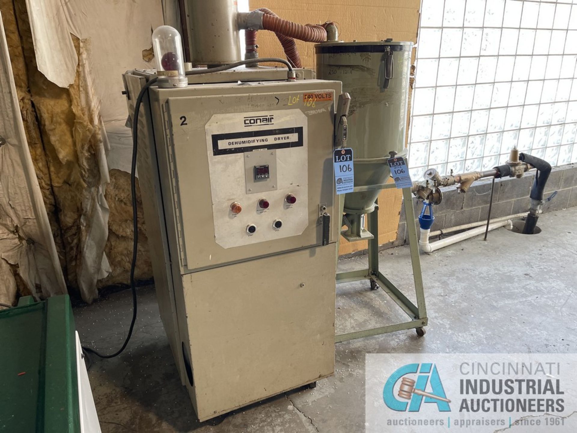 CONAIR MODEL D-100A DEHUMIDIFYING DRYER; S/N 1002, PART NO. 18000304, 230 VOLTS, 3-PHASE WITH - Image 2 of 3