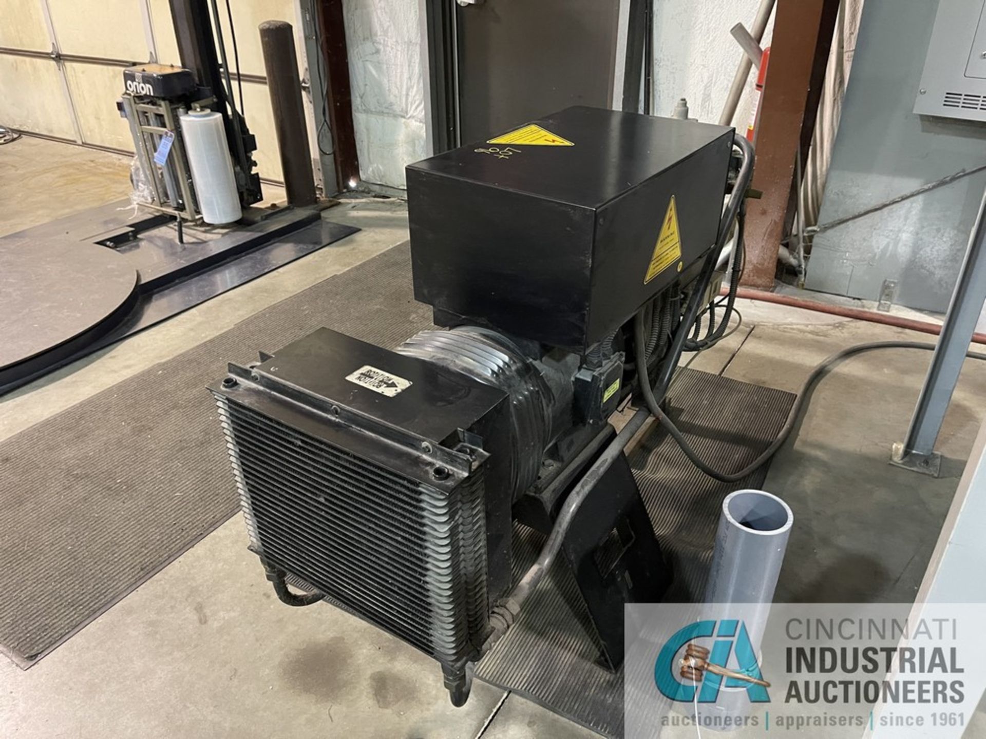 15 HP EM150 ROTARY SCREW AIR COOLED AIR COMPRESSOR; S/N 69868/22 (NEW 9-1987), 2,144 HOURS - Image 5 of 8