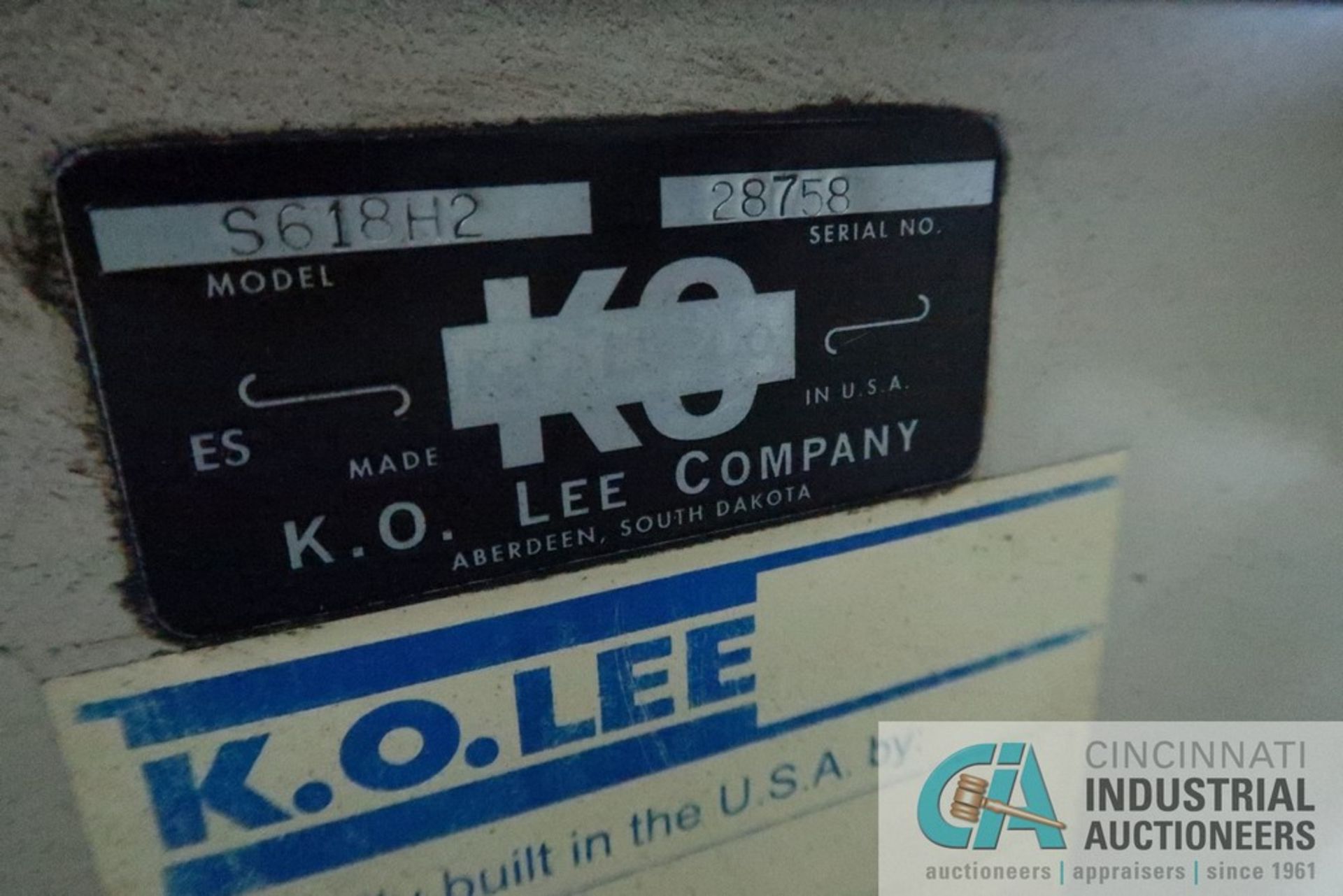 6" X 18" KO LEE MODEL S618H2 HYDRAULIC SURFACE GRINDER; S/N 28758 - Image 9 of 10