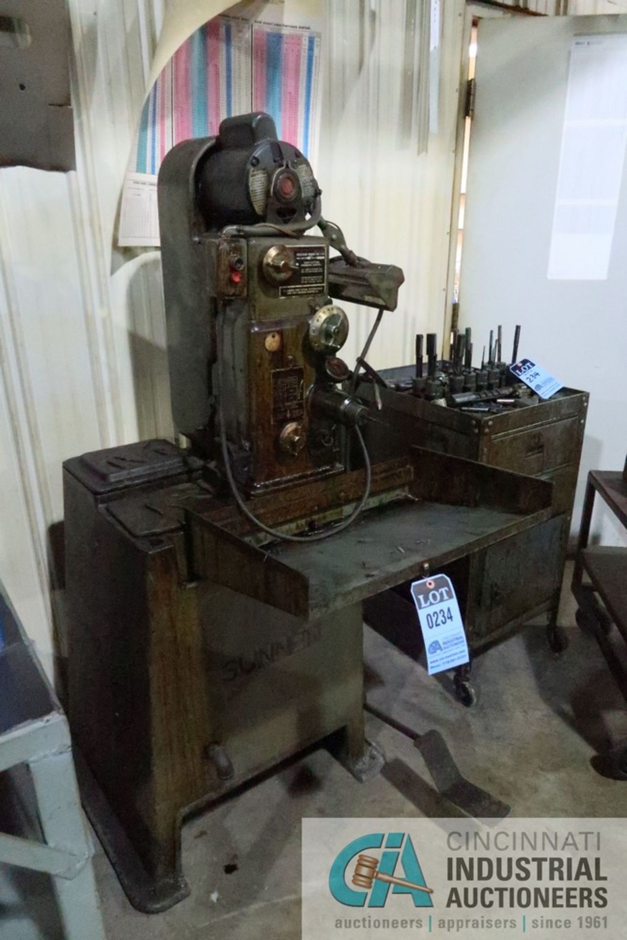 SUNNEN MODEL MBB-1600 PRECISION HONING MACHINE; S/N 41195, 1/2 HP WITH MISCELLANEOUS NEW TOOLING, - Image 3 of 18