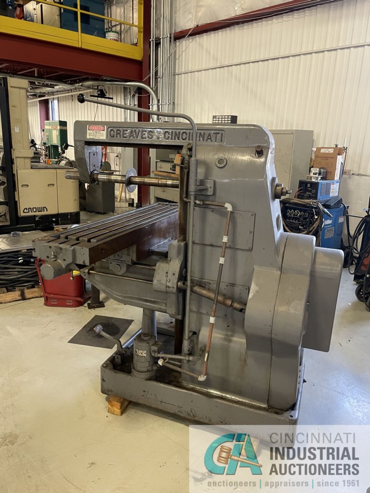 ****Cincinnati Greaves Horizontal Milling Machine, 12" x 53" Table ****Machine located in - Image 3 of 7