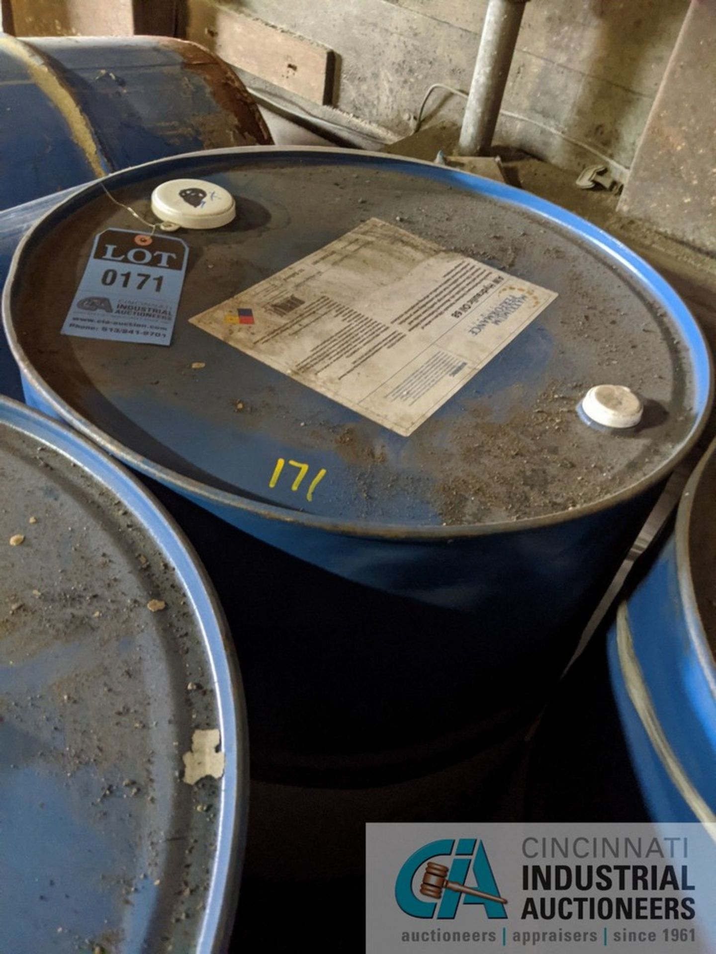 55 GALLON DRUM AW HYDRAULIC OIL 68 **LOCATED AT 128 STEUBENVILLE AVE., CAMBRIDGE, OHIO 43725**