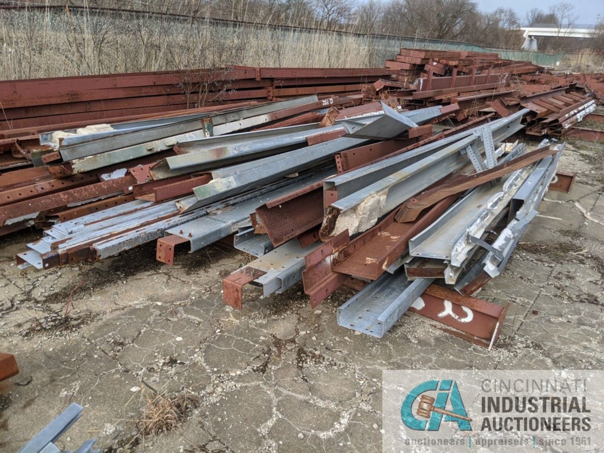 100' X 150' CLEAN SPAN STEEL FRAME BUTLER BUILDING, FRAMEWORK AND HARDWARE ONLY-DISASSEMBLED, WILL - Image 8 of 20