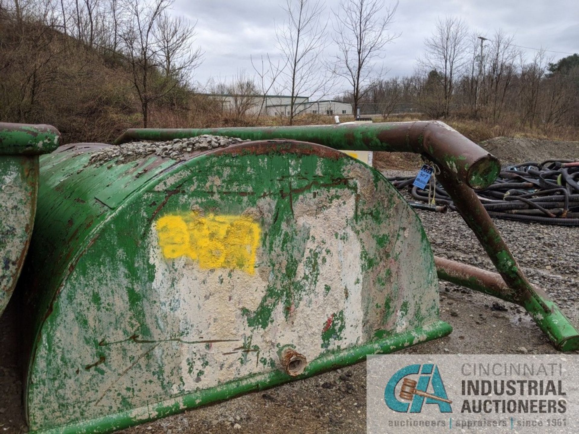 10' DIAMETER X 24' HALF ROUND SKID MOUNTED WATER TANK **LOCATED AT 38 TECHNOLOGY DR., TRIADELPHIA, - Image 2 of 3