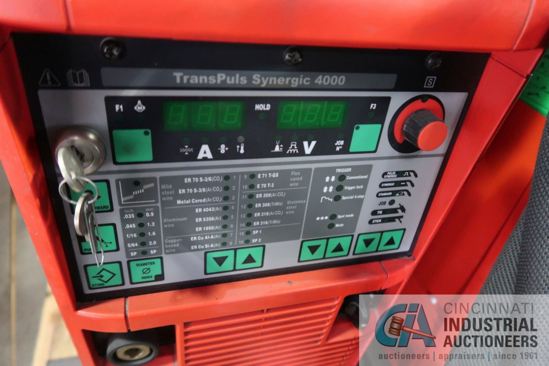 400 AMP FRONIUS TRANSPLUS SYNERGIC 4000 MV MIG WELDING POWER SOURCE S/N 19364316 WITH 24 VOLT - Image 3 of 7