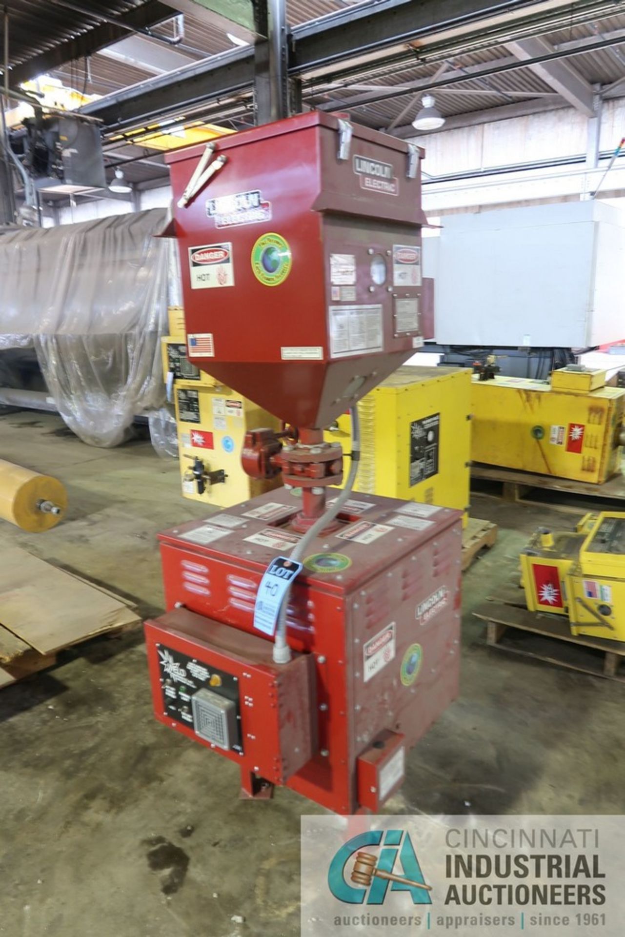 ****WELD ENGINEERING/LINCOLN ELECTRIC FLUX TEMPERATURE CONTROL FLUX HOPPER WITH WELD ENGINEERING/