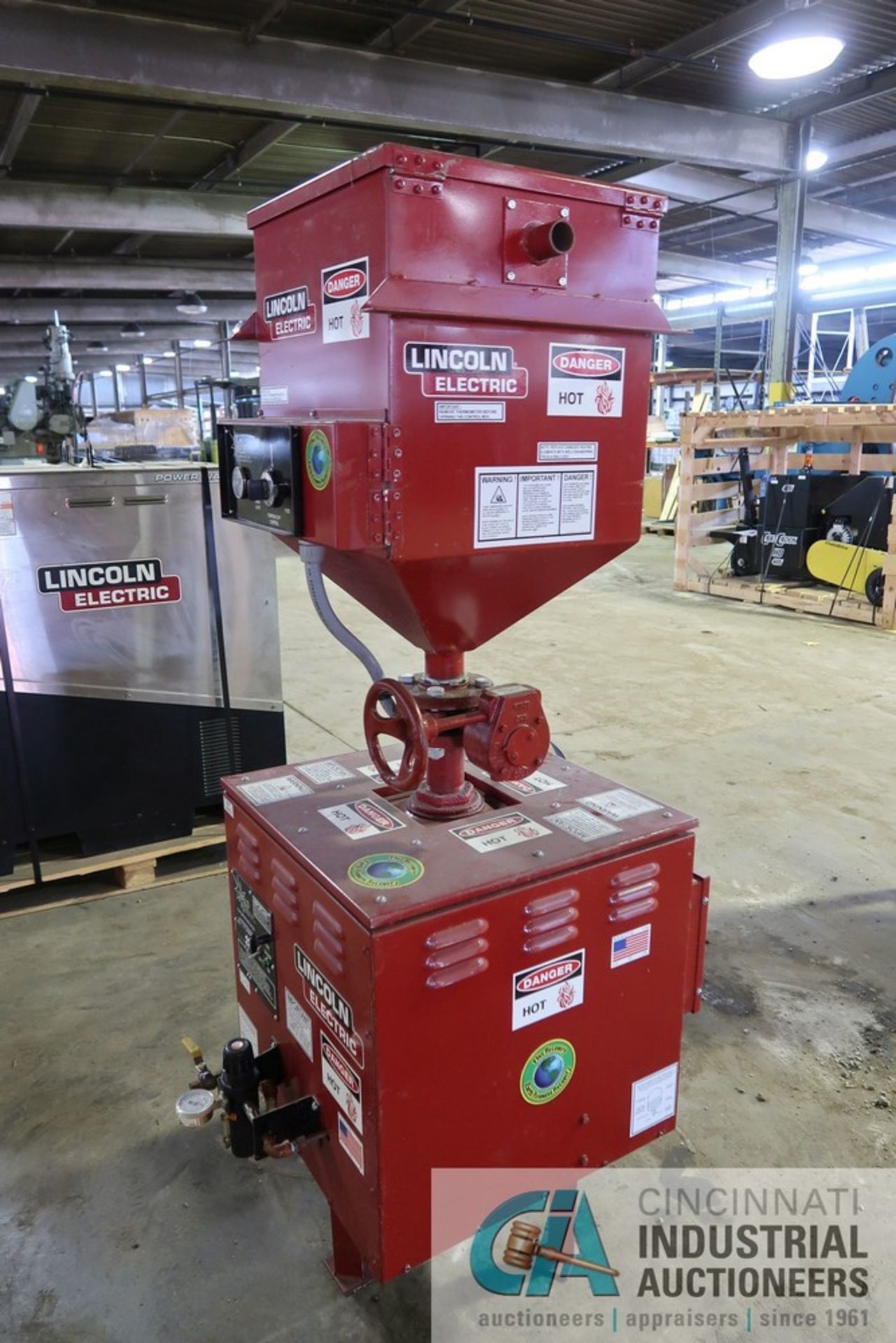 ****WELD ENGINEERING/LINCOLN ELECTRIC FLUX TEMPERATURE CONTROL FLUX HOPPER WITH WELD ENGINEERING/ - Image 5 of 9