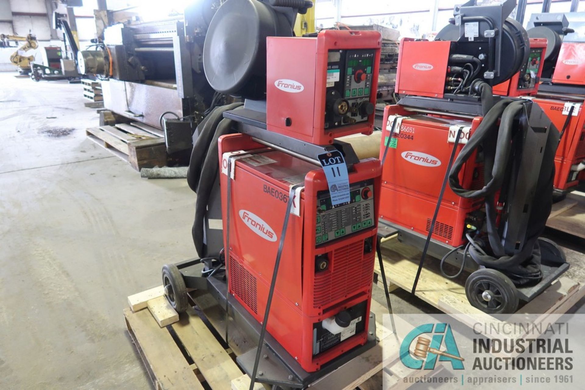 400 AMP FRONIUS TRANS PLUS SYNERGIC 4000 MV MIG WELDING POWER SOURCE S/N 19364307 WITH 24 VOLT