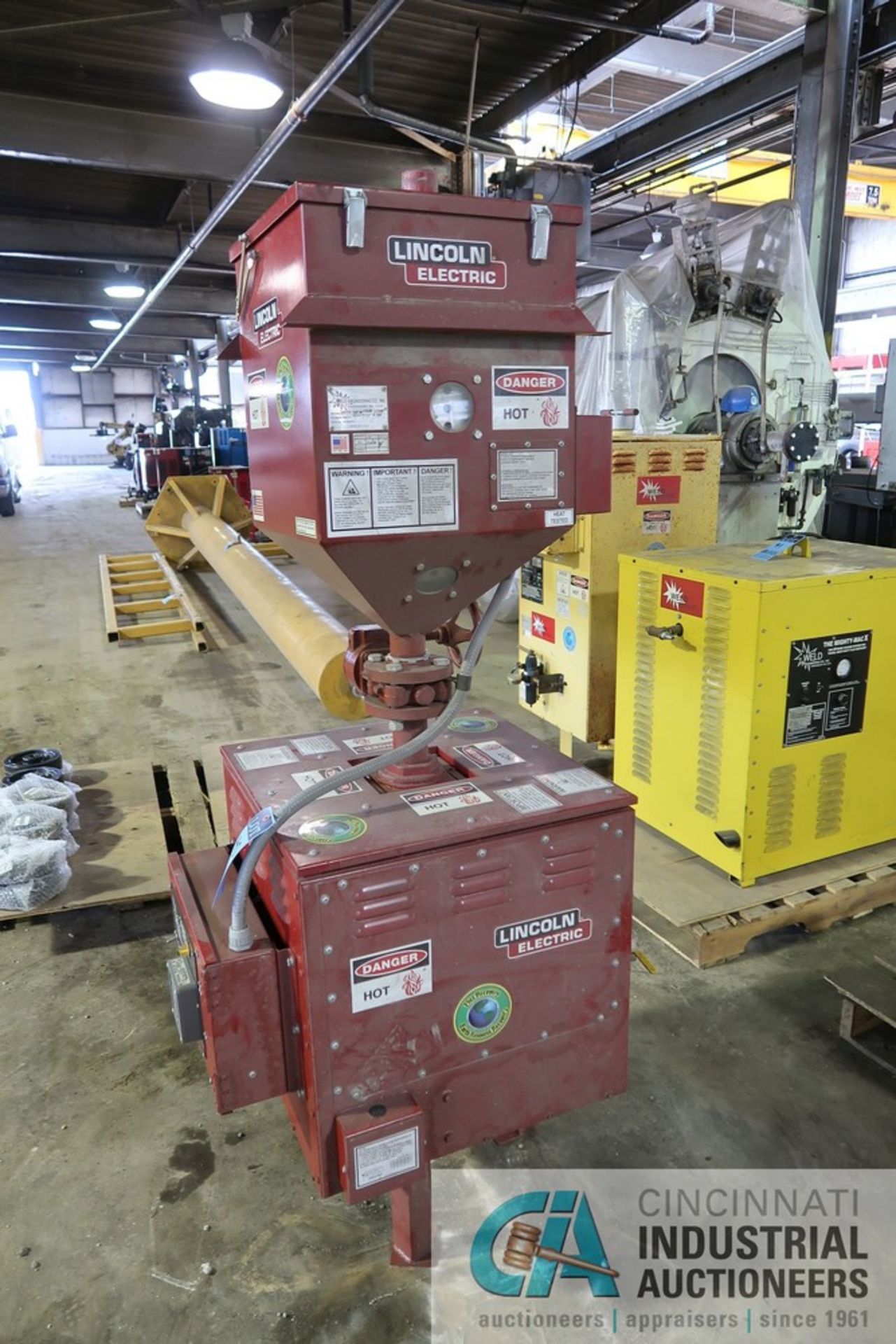 ****WELD ENGINEERING/LINCOLN ELECTRIC FLUX TEMPERATURE CONTROL FLUX HOPPER WITH WELD ENGINEERING/ - Image 3 of 9