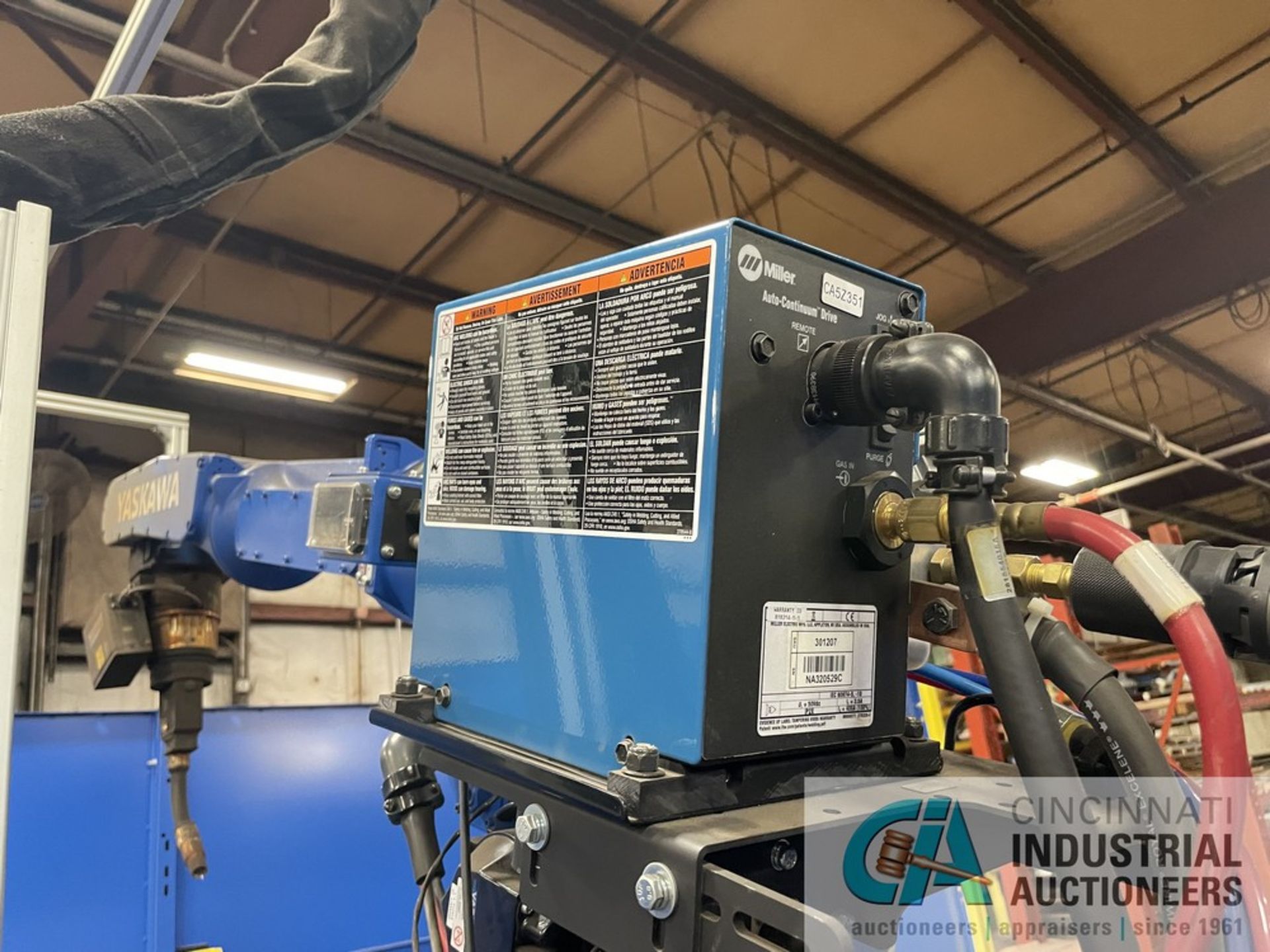 YASKAWA MODEL ARC WORLD ROBOTIC WELDER; S/N N/A (NEW 2020), (2) 34" X 115" TRUNNION TYPE WELDING - Image 10 of 24