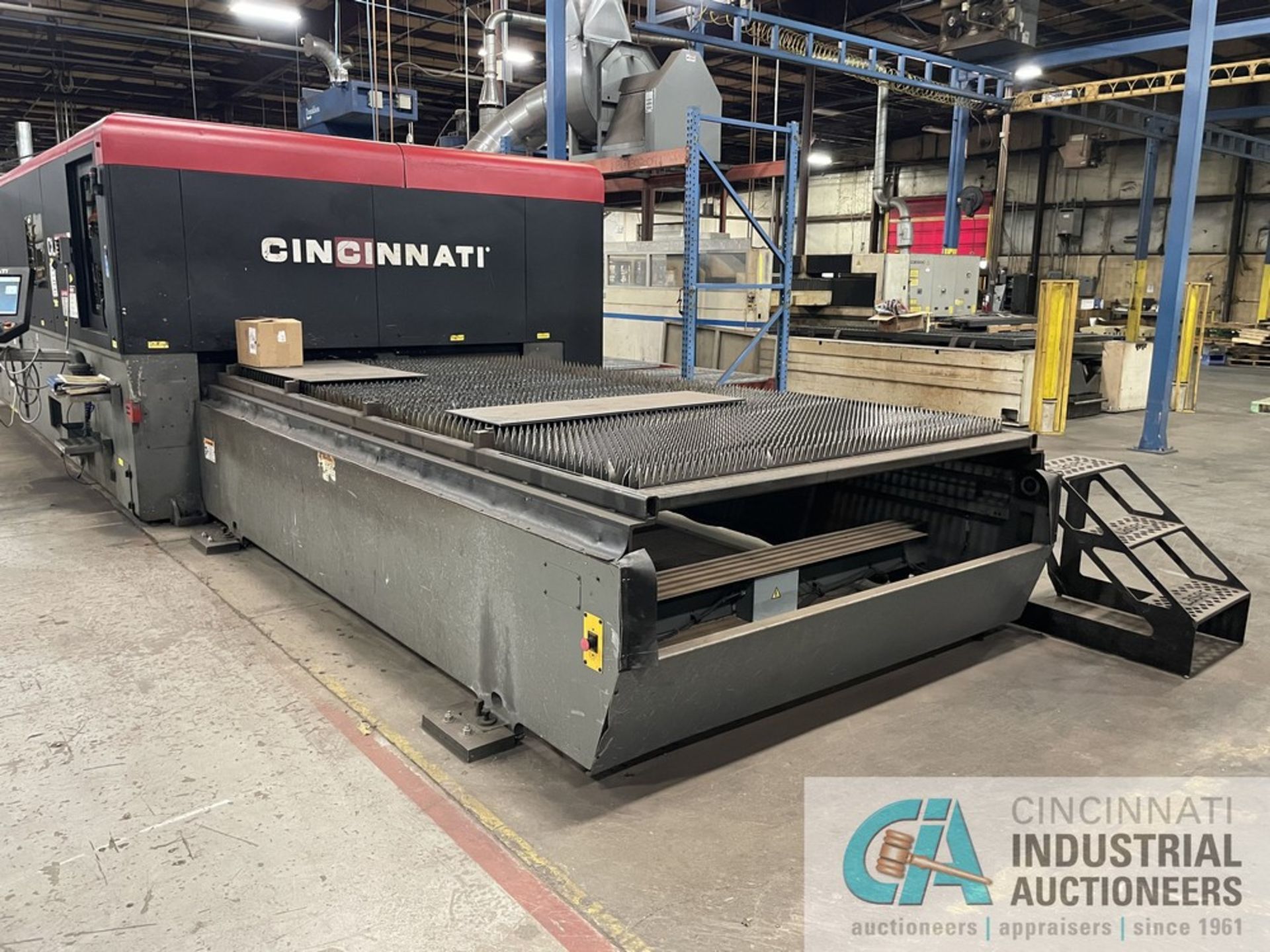 8,000 WATT CINCINNATI MODEL CL-980-6X12 CNC FIBER LASER CUTTING SYSTEM; S/N 056611, 78 3/4" X 157 - Image 2 of 26